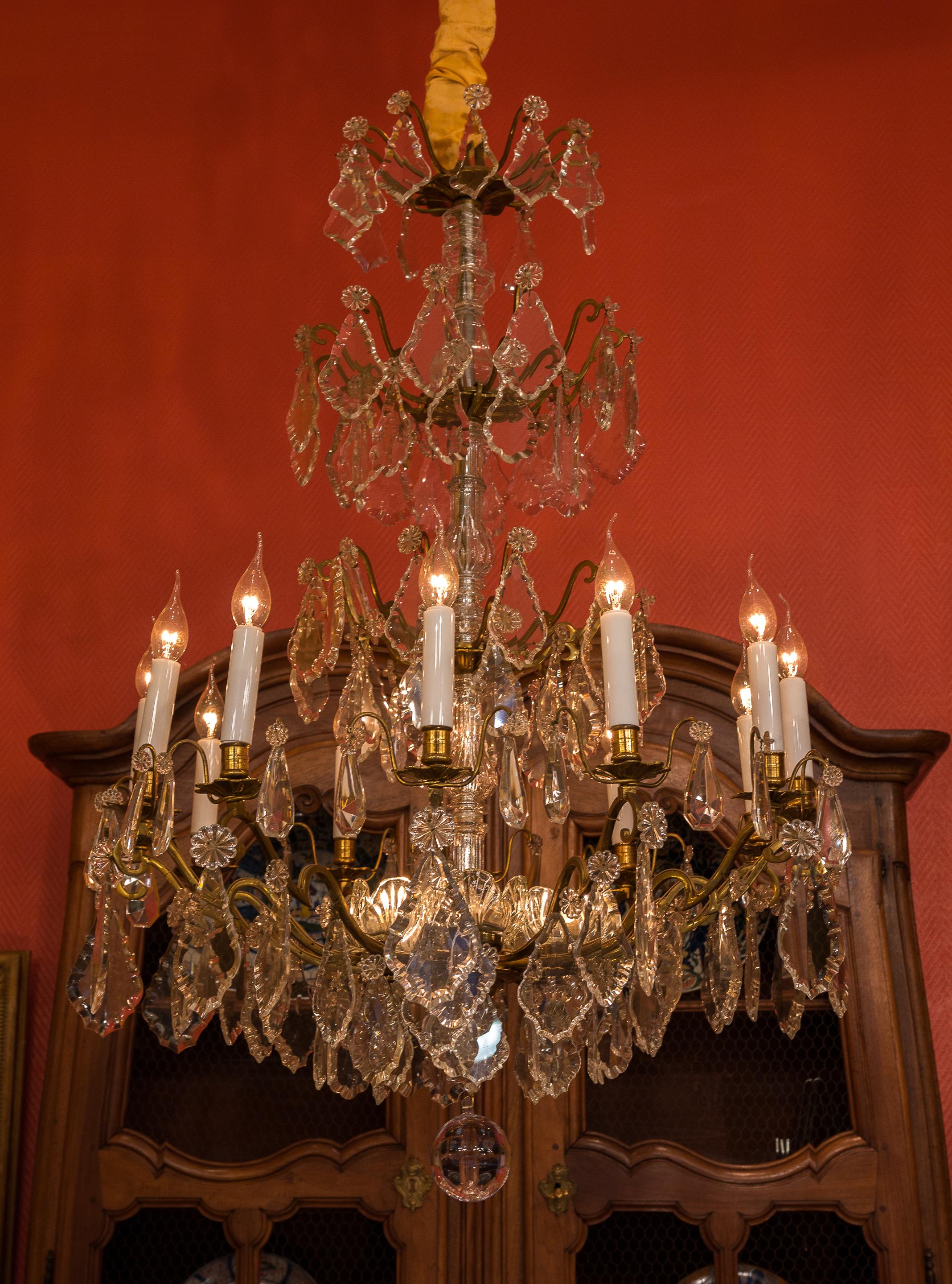 Louis XVI Style French Mid-20th Century, Bronze & Crystal Chandelier, circa 1950 5