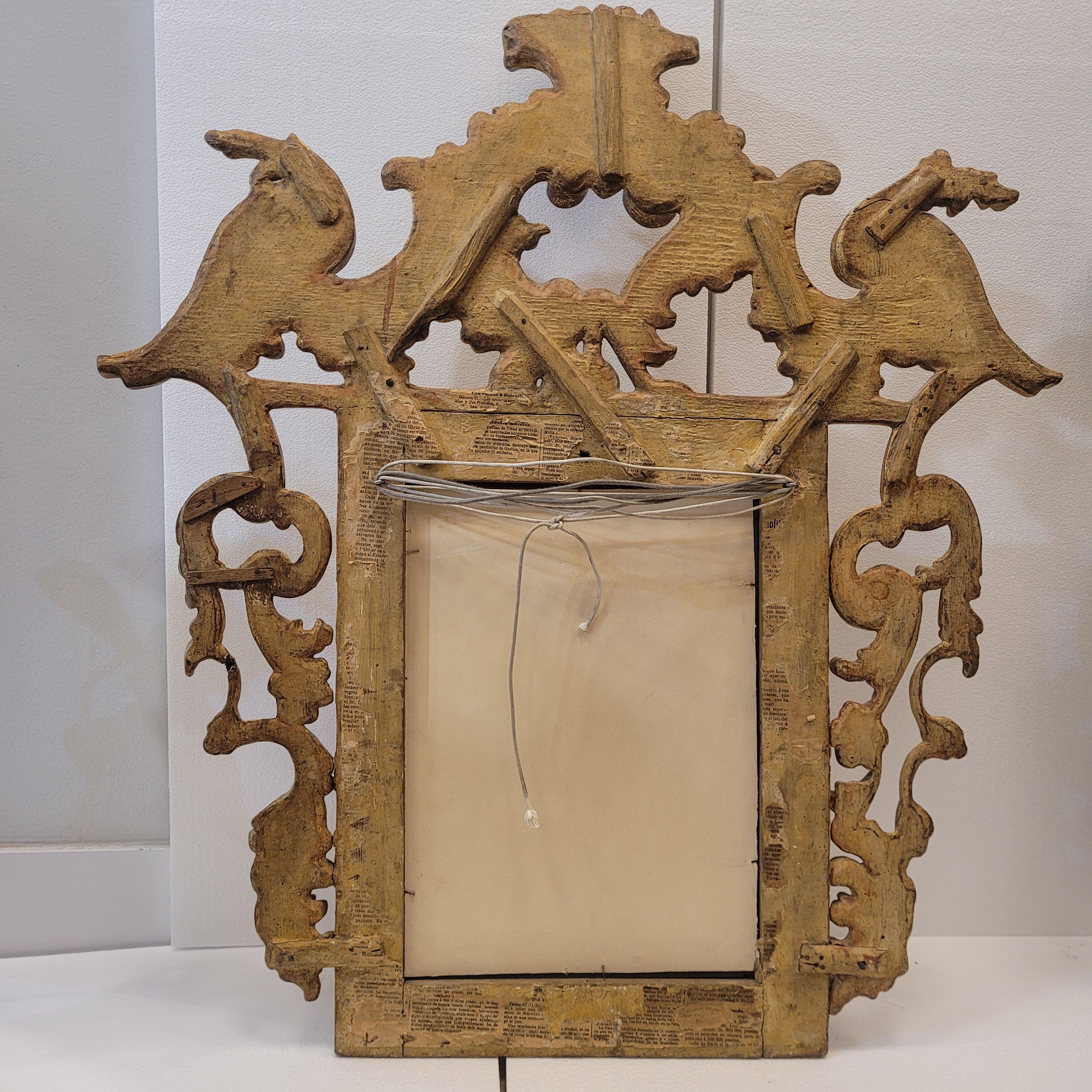 Specchio francese da parete in stile Luigi XVI  legno intagliato e dorato in vendita 7