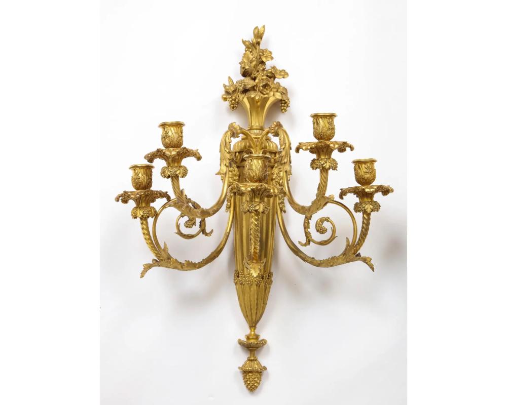 Louis XVI Style French Ormolu Bronze Wall Appliques, Sconces In Good Condition For Sale In New York, NY