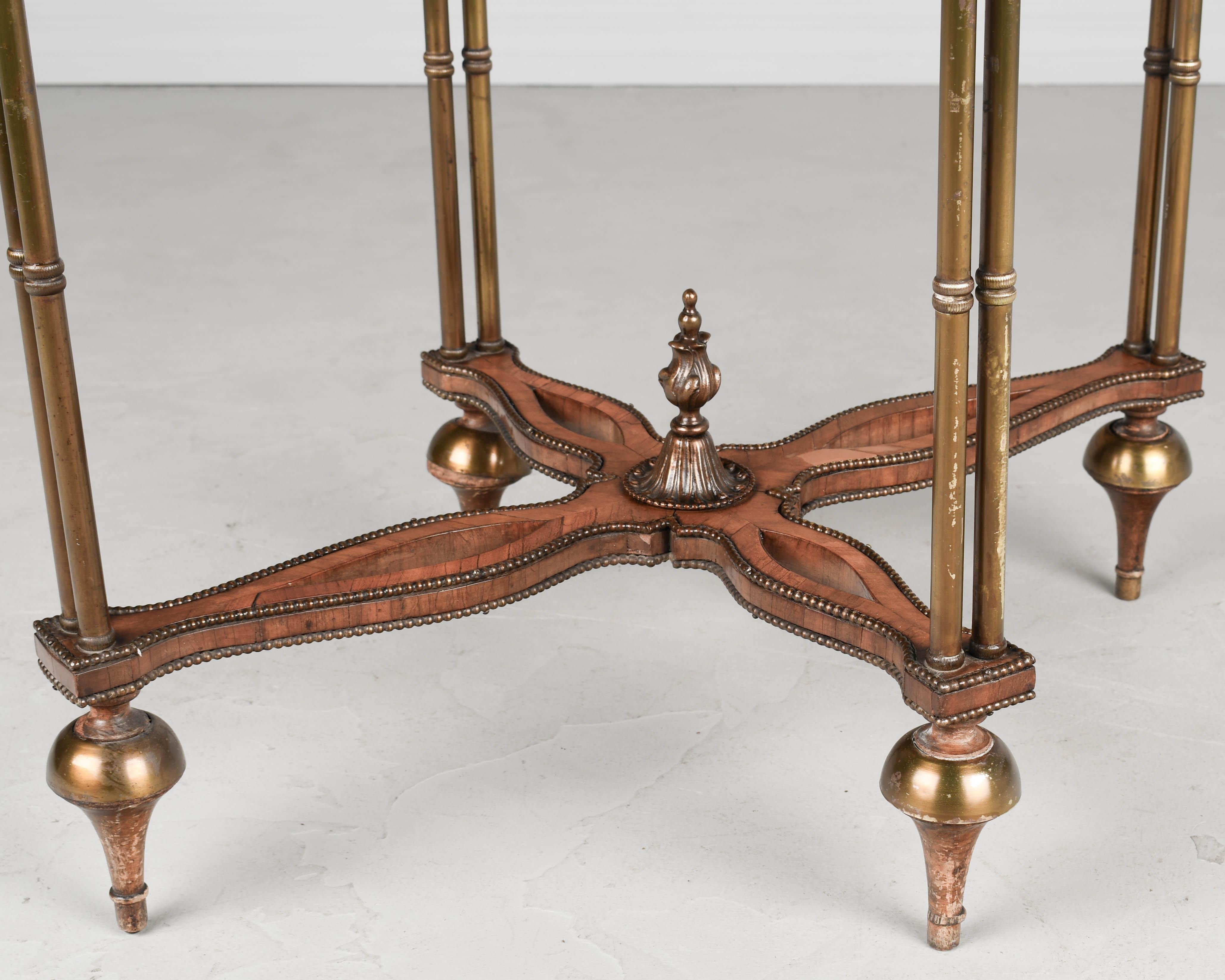 Table d'appoint ovale française de style Louis XVI en vente 5