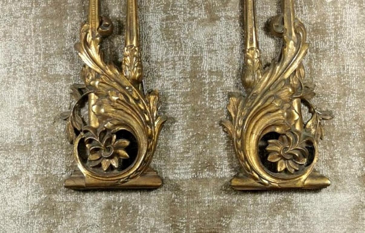 Louis XVI Style French Pair of Appliques in Gilded Bronze In Good Condition In Prato, Tuscany
