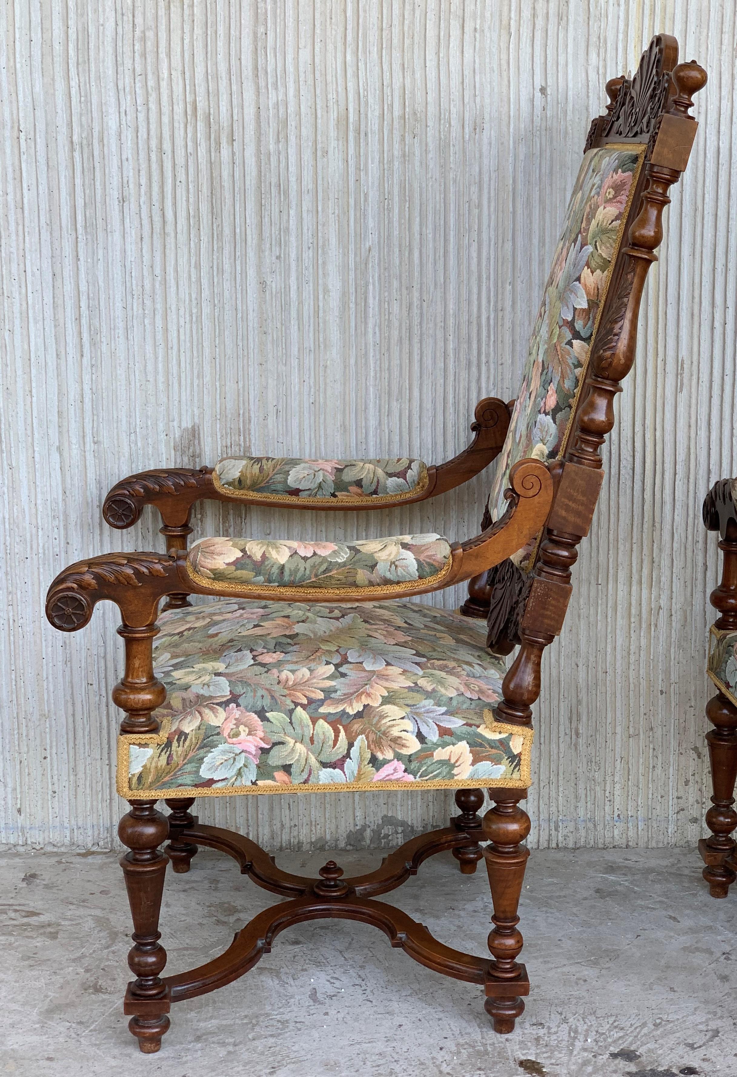 Louis XVI Style French Pair of Carved Walnut Armchairs, 1900s For Sale 2