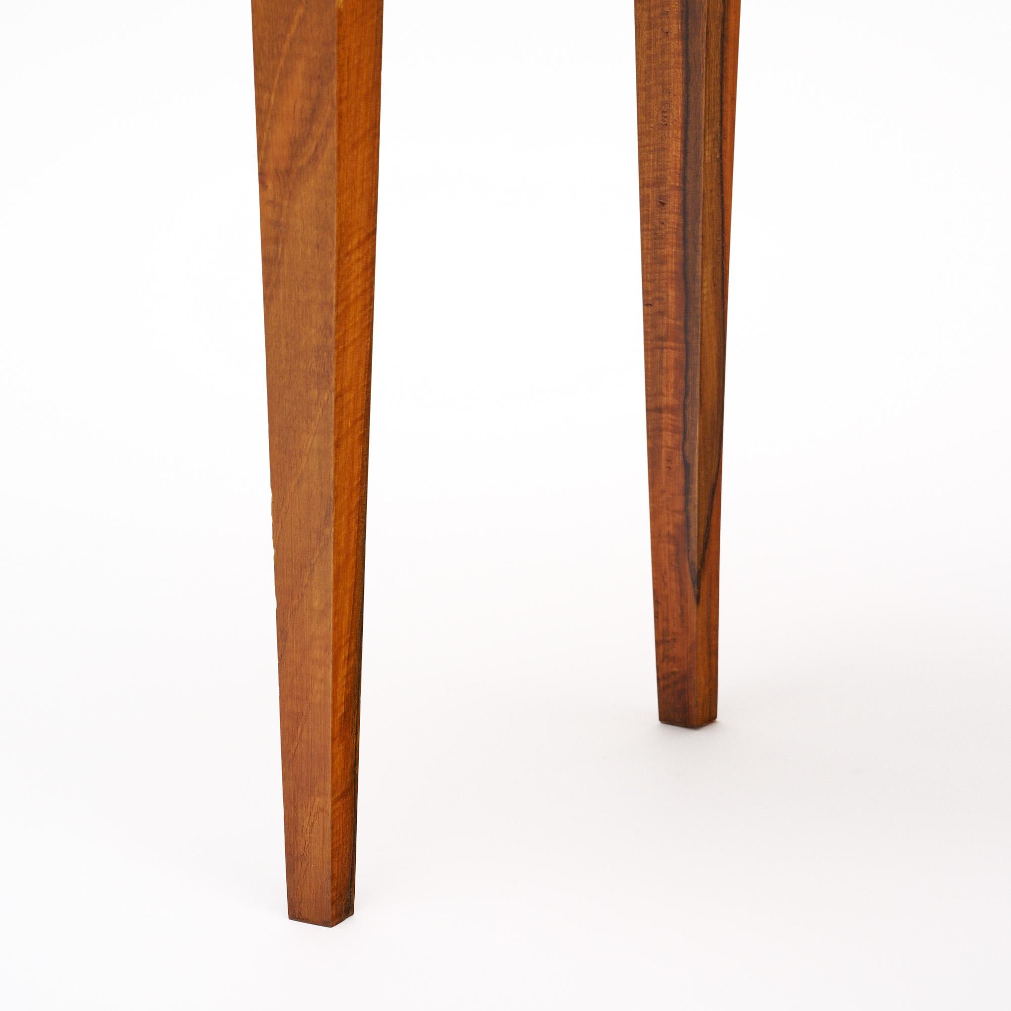 Table d'appoint française de style Louis XVI en vente 1