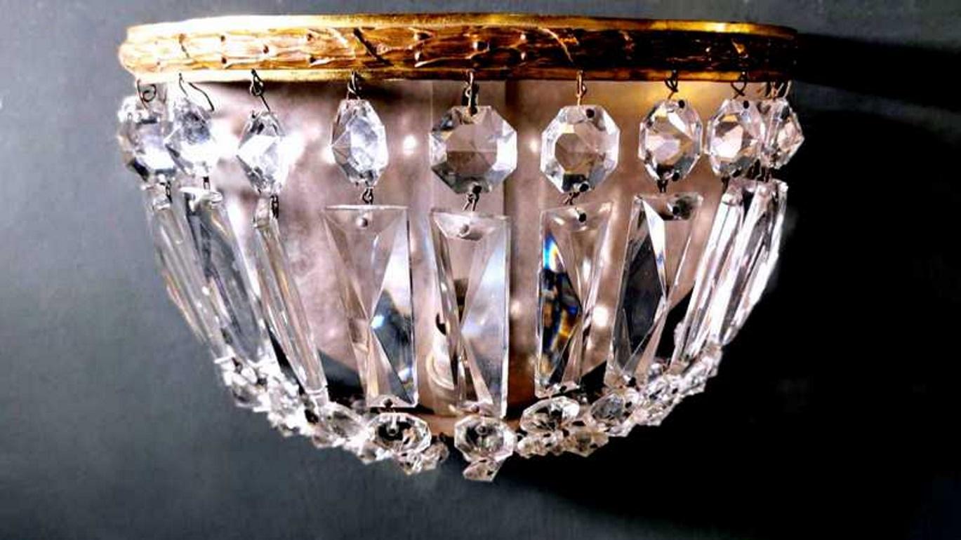 Aplique Francés Estilo Luis XVI en Latón Dorado y Cristal en venta 1