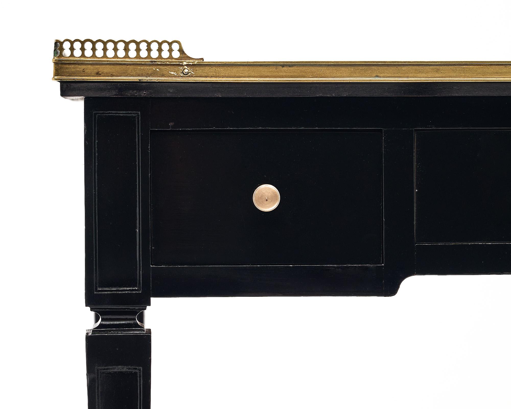 Französischer Schreibtisch im Louis XVI-Stil (Messing)