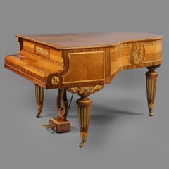 Großes Klavier im Louis-XVI-Stil GBaby von Gaveau Paris