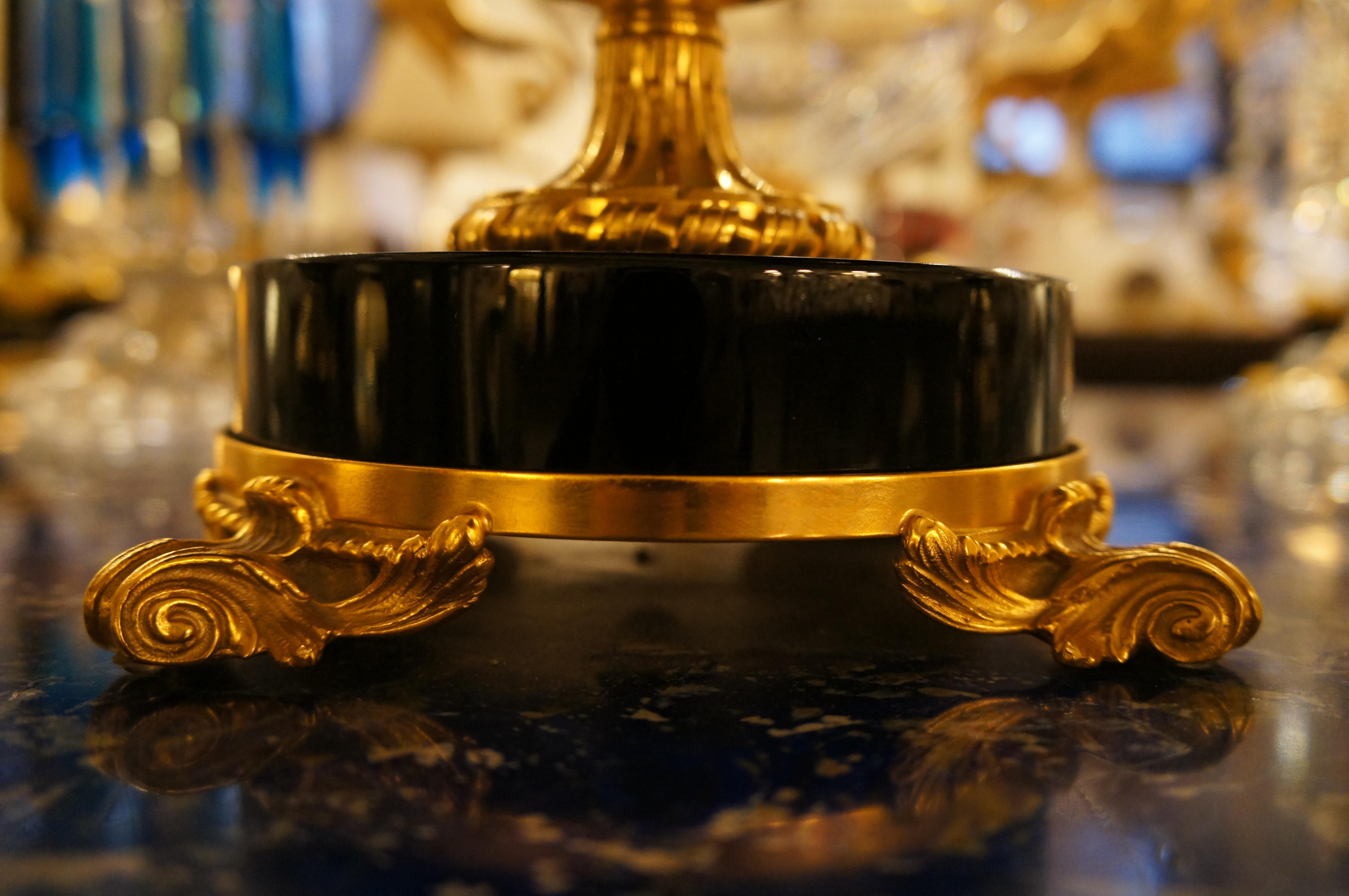 Beveled Louis XVI Style Gilt Bronze and Blue Crystal Bowl by Gherardo Degli Albizzi For Sale