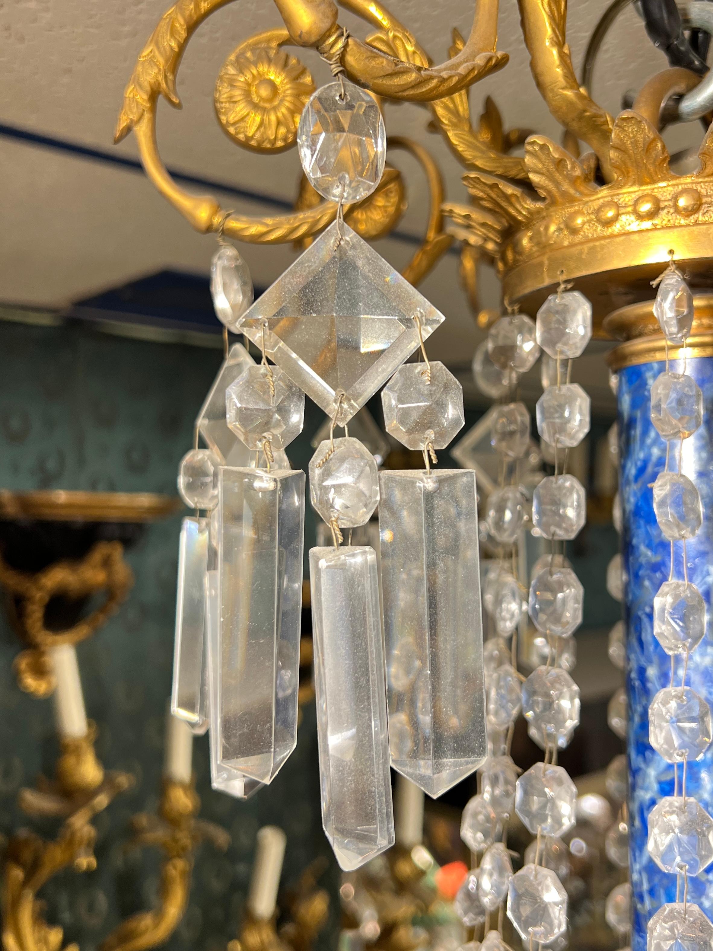 Lampadario a 12 luci in stile Impero Russo Baltico, bronzo dorato e finto lapis in vendita 1