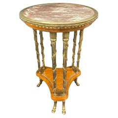 Gueridon-Tisch mit vergoldeter Bronze und Marmorplatte im Louis-XVI-Stil