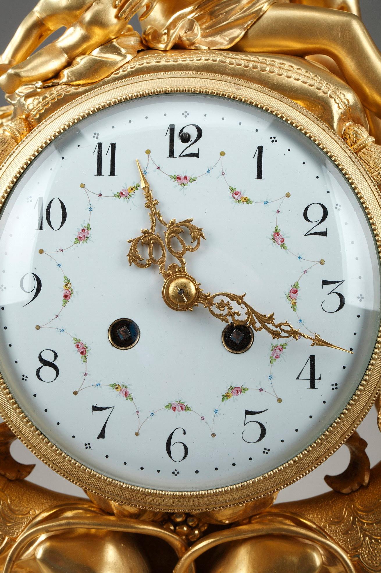 Metà XIX secolo Orologio in bronzo dorato e marmo bianco in stile Luigi XVI in vendita