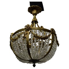 Kronleuchter aus vergoldeter Bronze und Kristall im Louis-XVI-Stil