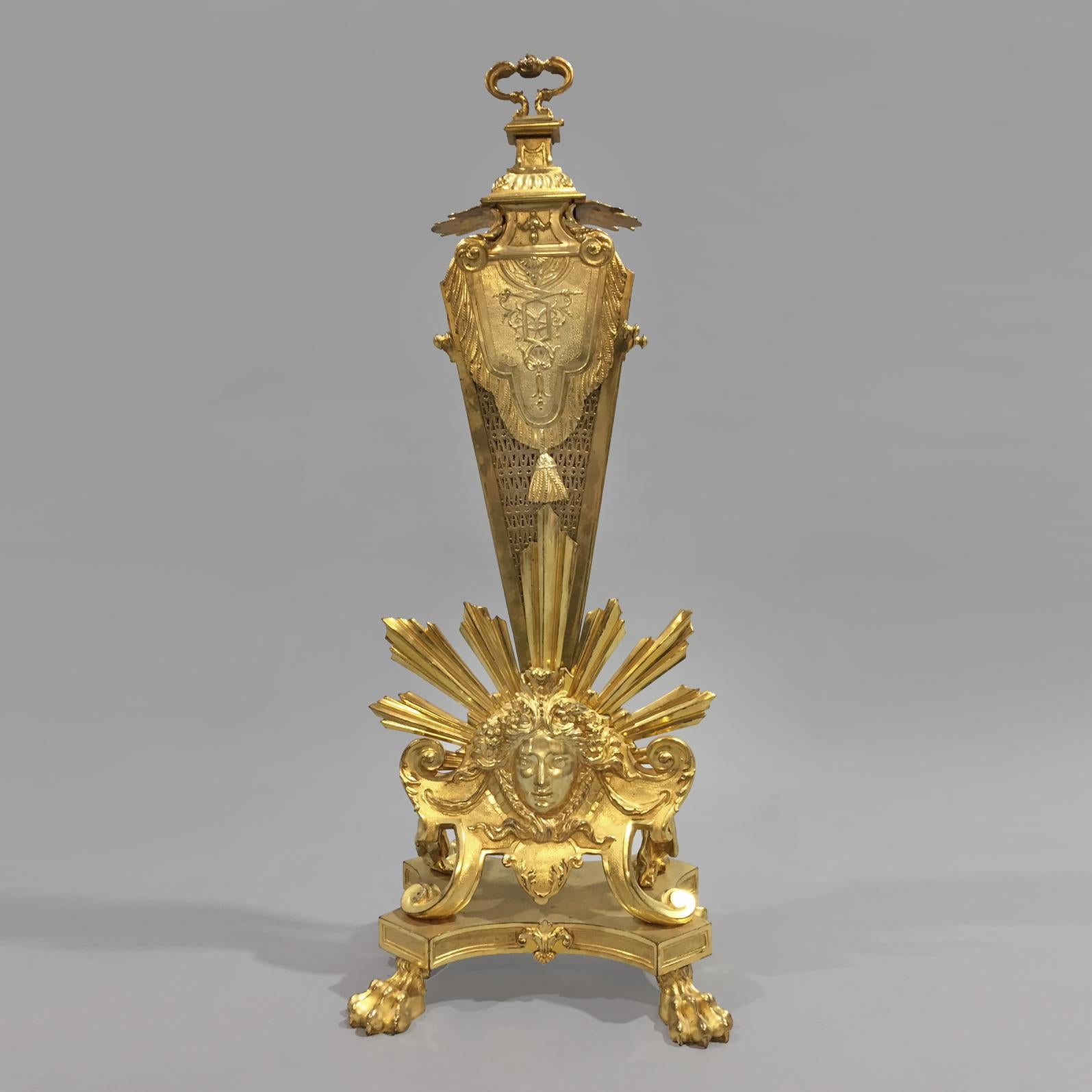 Louis XVI Stil Vergoldet-Bronze Fächerförmiger Kaminschirm (Louis XVI.) im Angebot