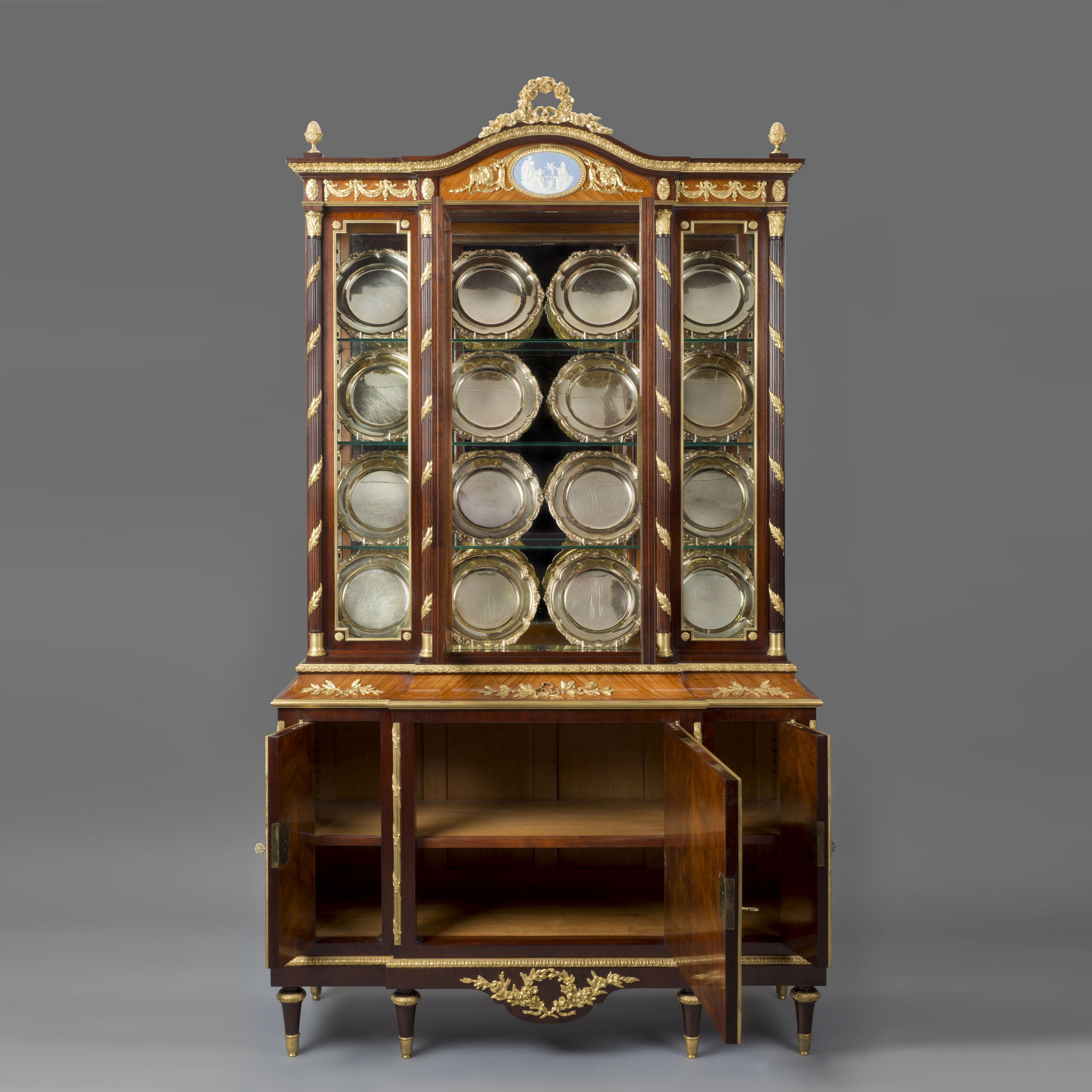 Louis XVI Style Gilt-Bronze Mounted Mahogany Display Cabinet In Good Condition For Sale In Brighton, West Sussex