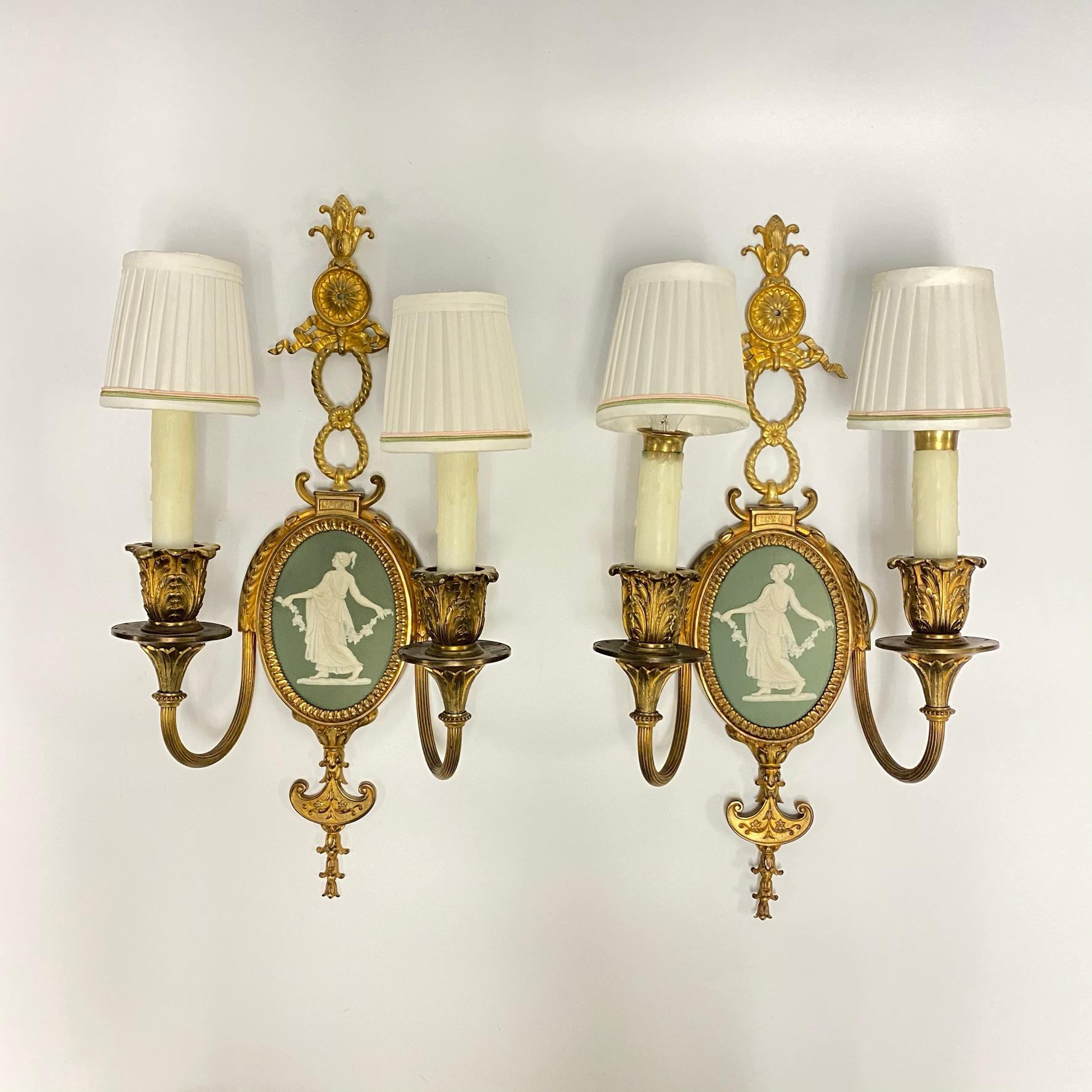 Louis XVI Style Gilt Bronze Sconces with Neoclassical Jasperware Plaques In Good Condition For Sale In New York, NY