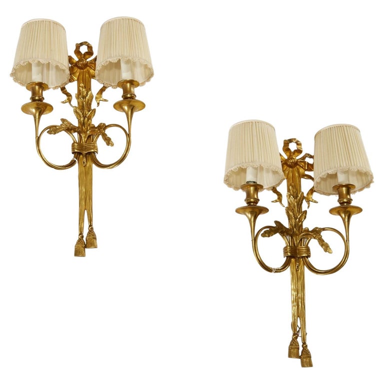 Paire De Bras D’applique Murale Style Louis XVI - Bronze Doré
