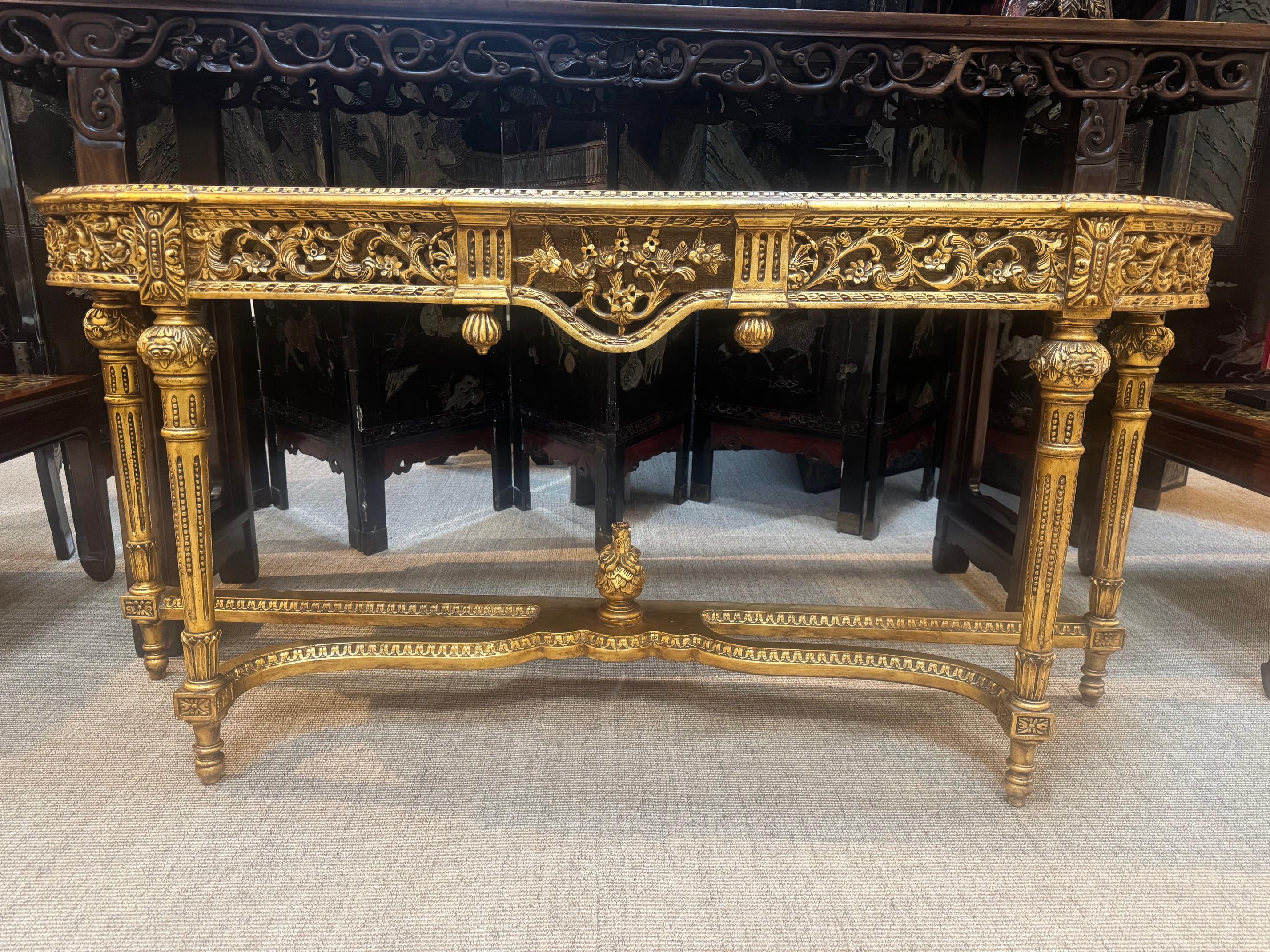 Louis XVI Style Gilt Console Table with Antique Chinese Coromandel Top In Good Condition For Sale In New York, NY