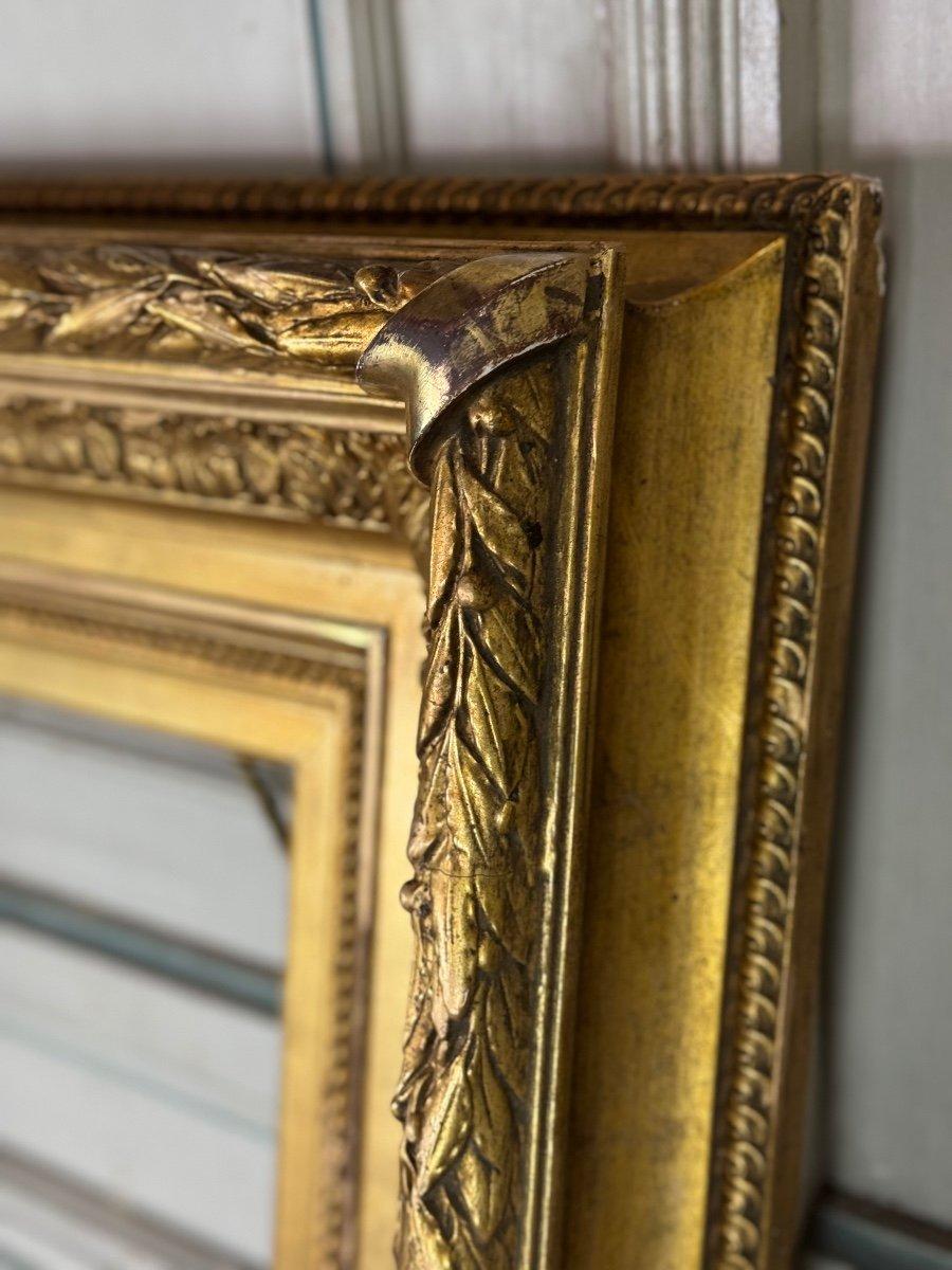 Cornice dorata in stile Luigi XVI Circa 1900, 135x115,5 cm In condizioni ottime a Honnelles, WHT