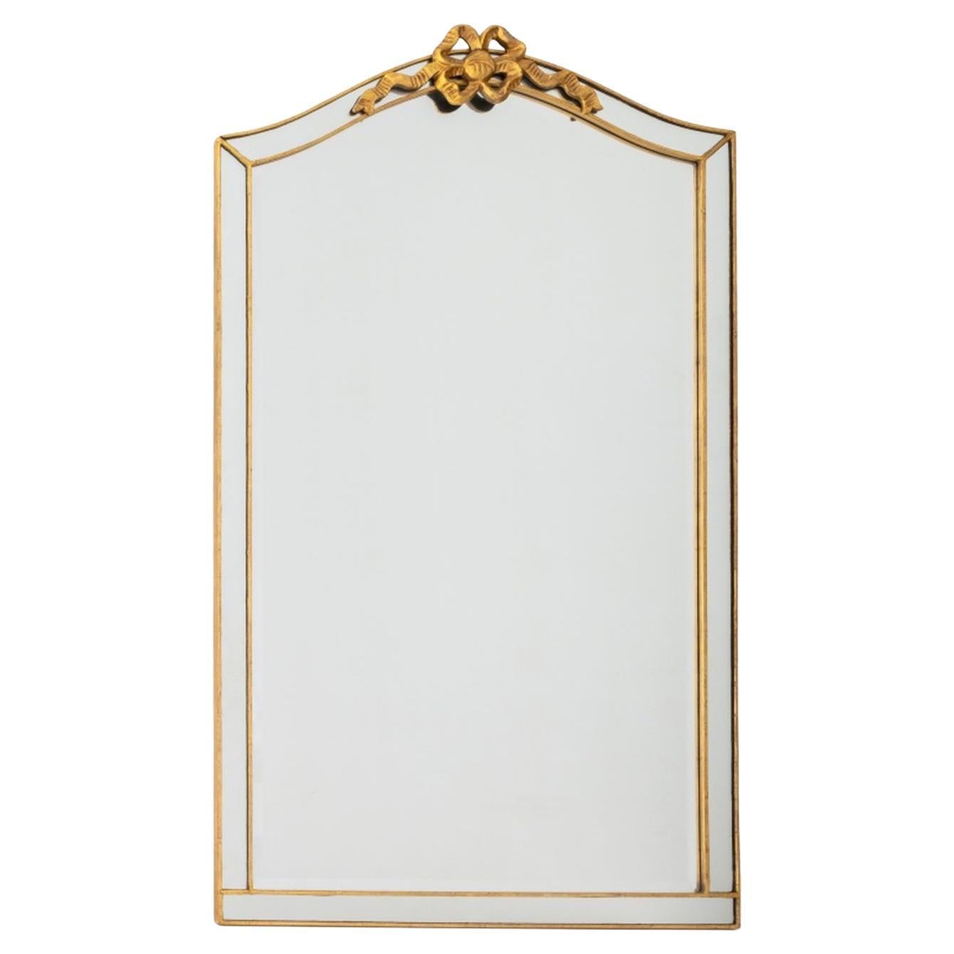 Specchio con cornice marginale dorata in stile Luigi XVI