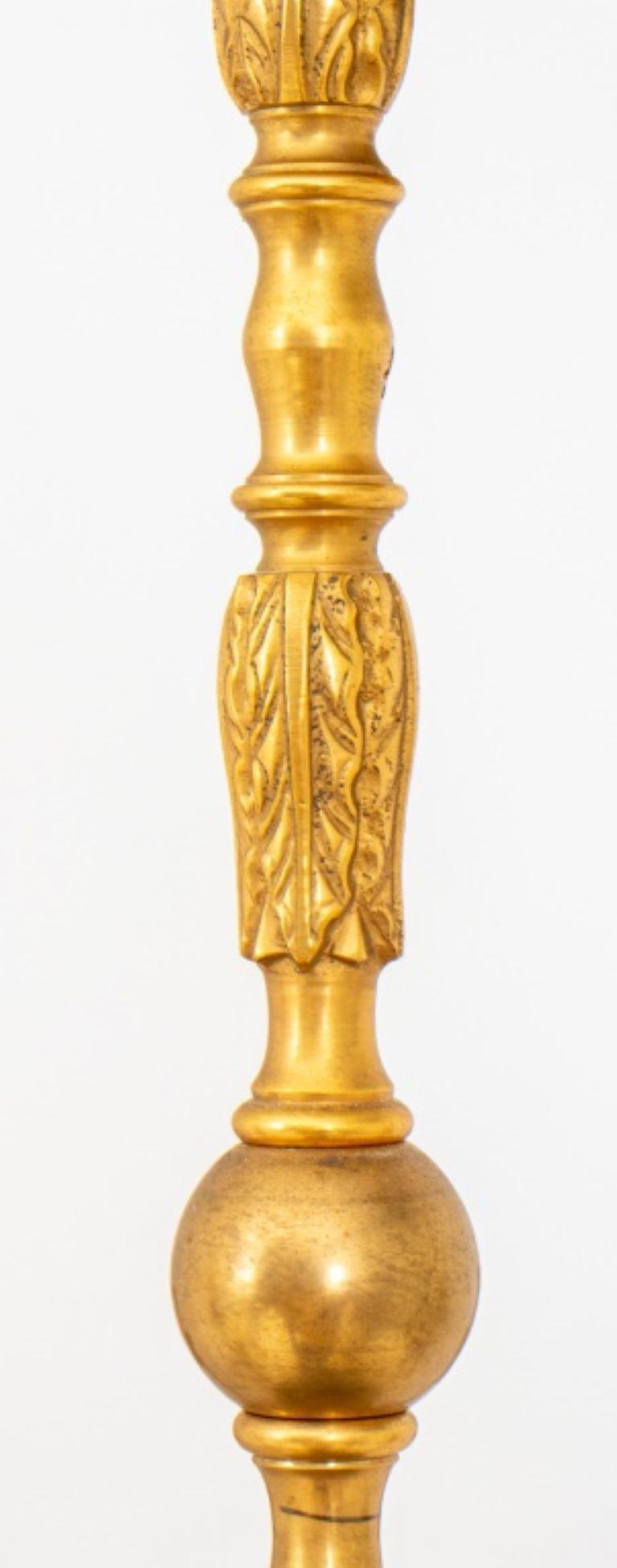 Lustre de style Louis XVI en bronze doré et patiné en vente 2