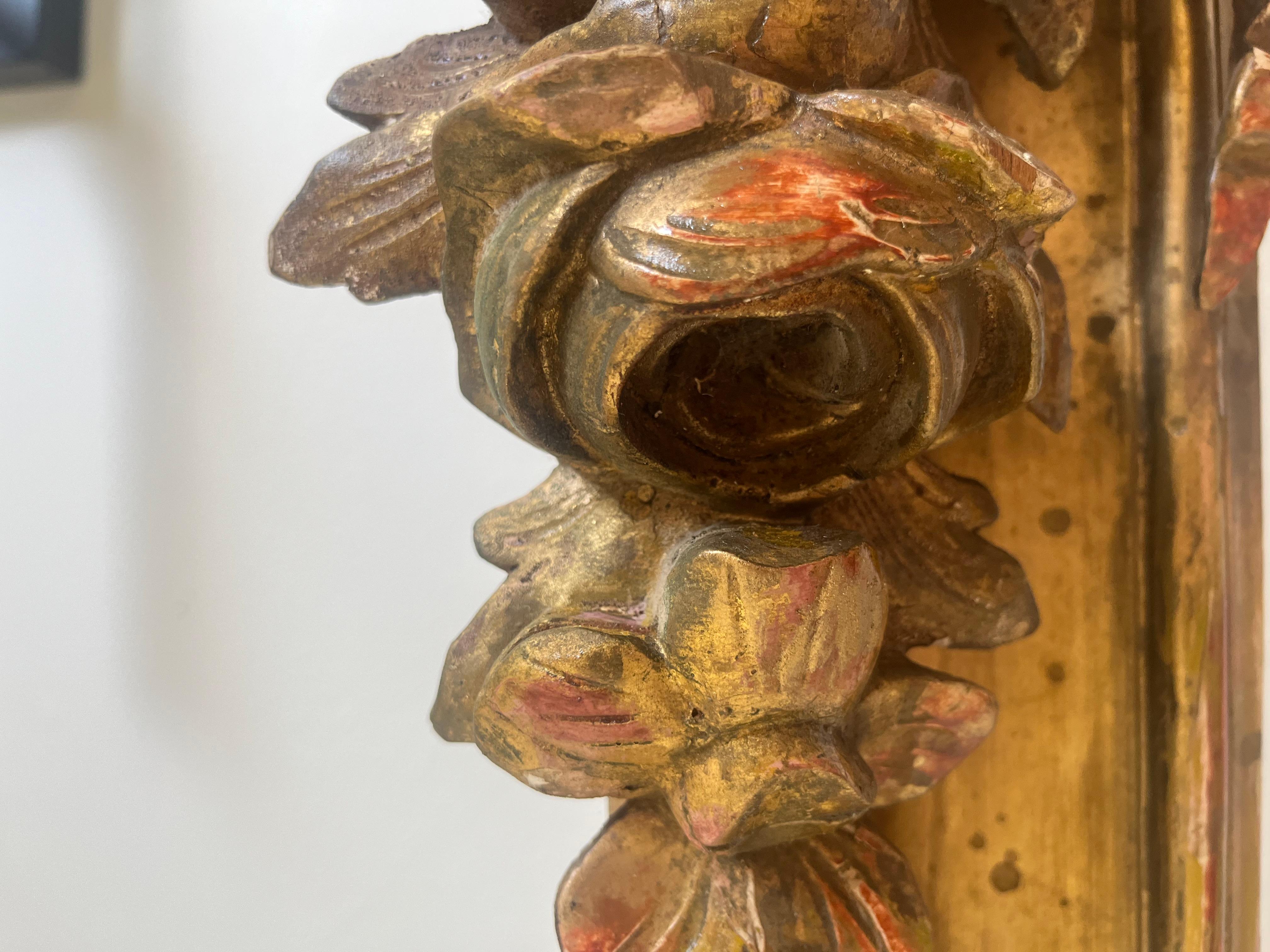 Architektonisches Element aus Giltwood im Louis XVI-Stil, montiert als Kranz oder Baldachin im Angebot 5