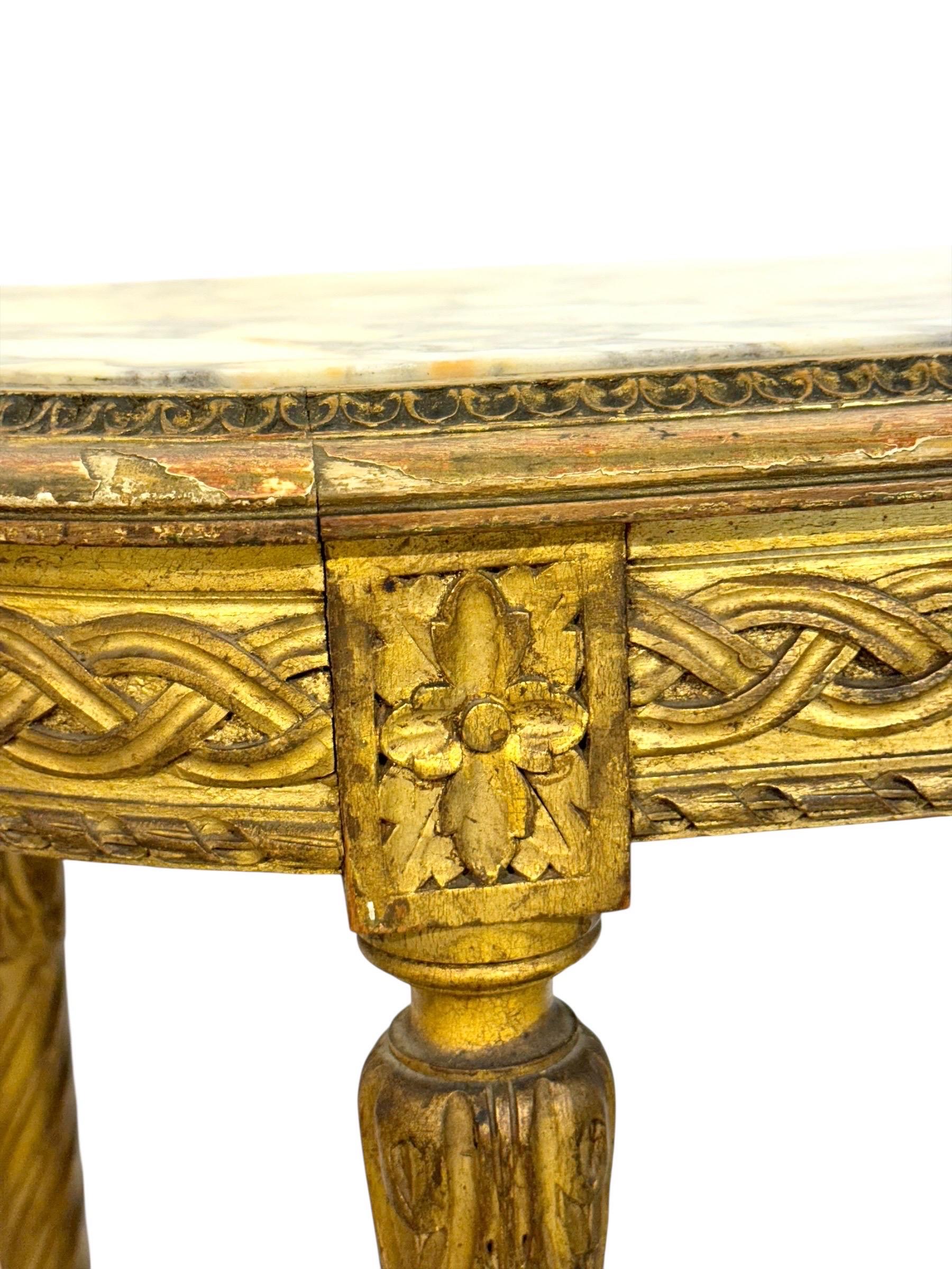Konsole aus Giltwood im Louis-XVI-Stil mit Marmorplatte, 19. Jahrhundert im Zustand „Gut“ im Angebot in LA CIOTAT, FR