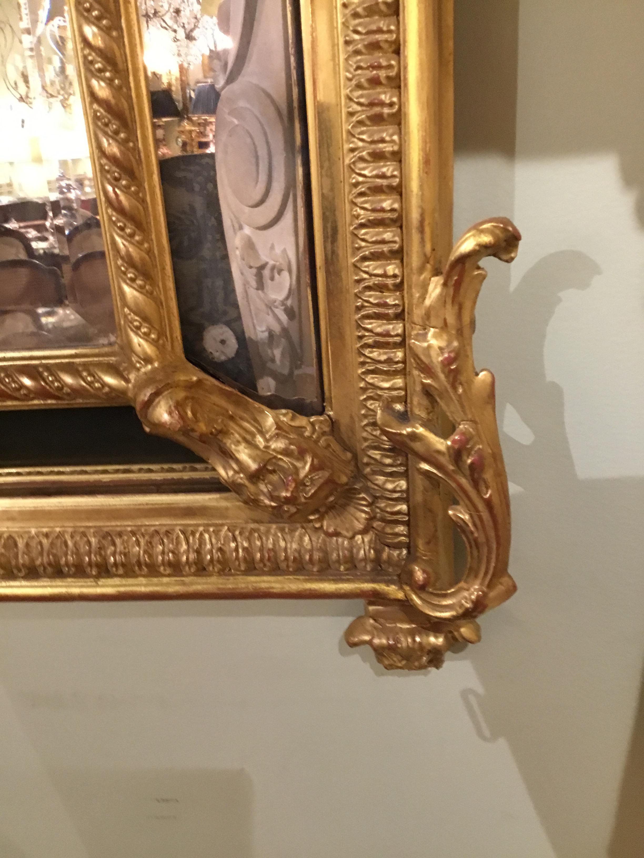 Miroir à coussin en bois doré de style Louis XVI, 19e siècle en vente 2