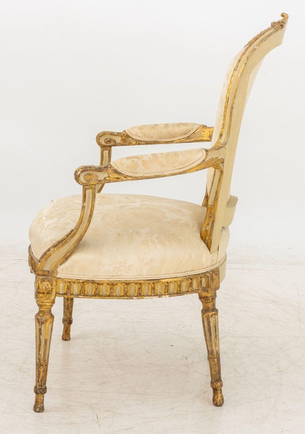 Louis XVI Style Giltwood Fauteuil, 19th C. im Zustand „Gut“ im Angebot in Astoria, NY