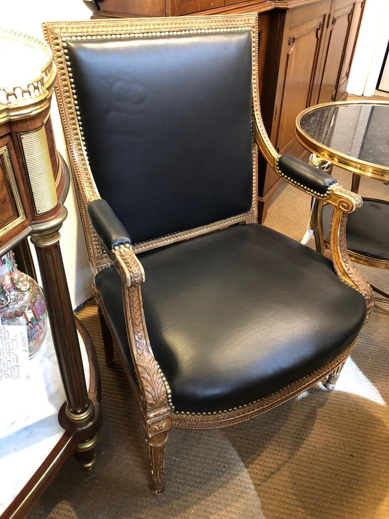 Louis XVI-Style Giltwood Fauteuils / Armchairs For Sale 2