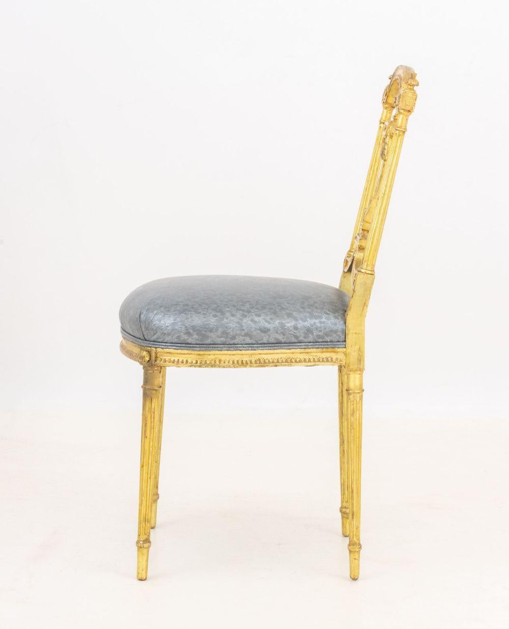 Chaise d'appoint en bois doré de style Louis XVI, vers 1900 en vente 1