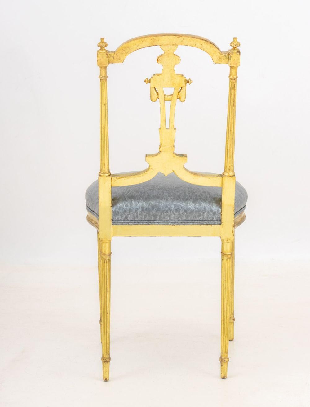 Chaise d'appoint en bois doré de style Louis XVI, vers 1900 en vente 2