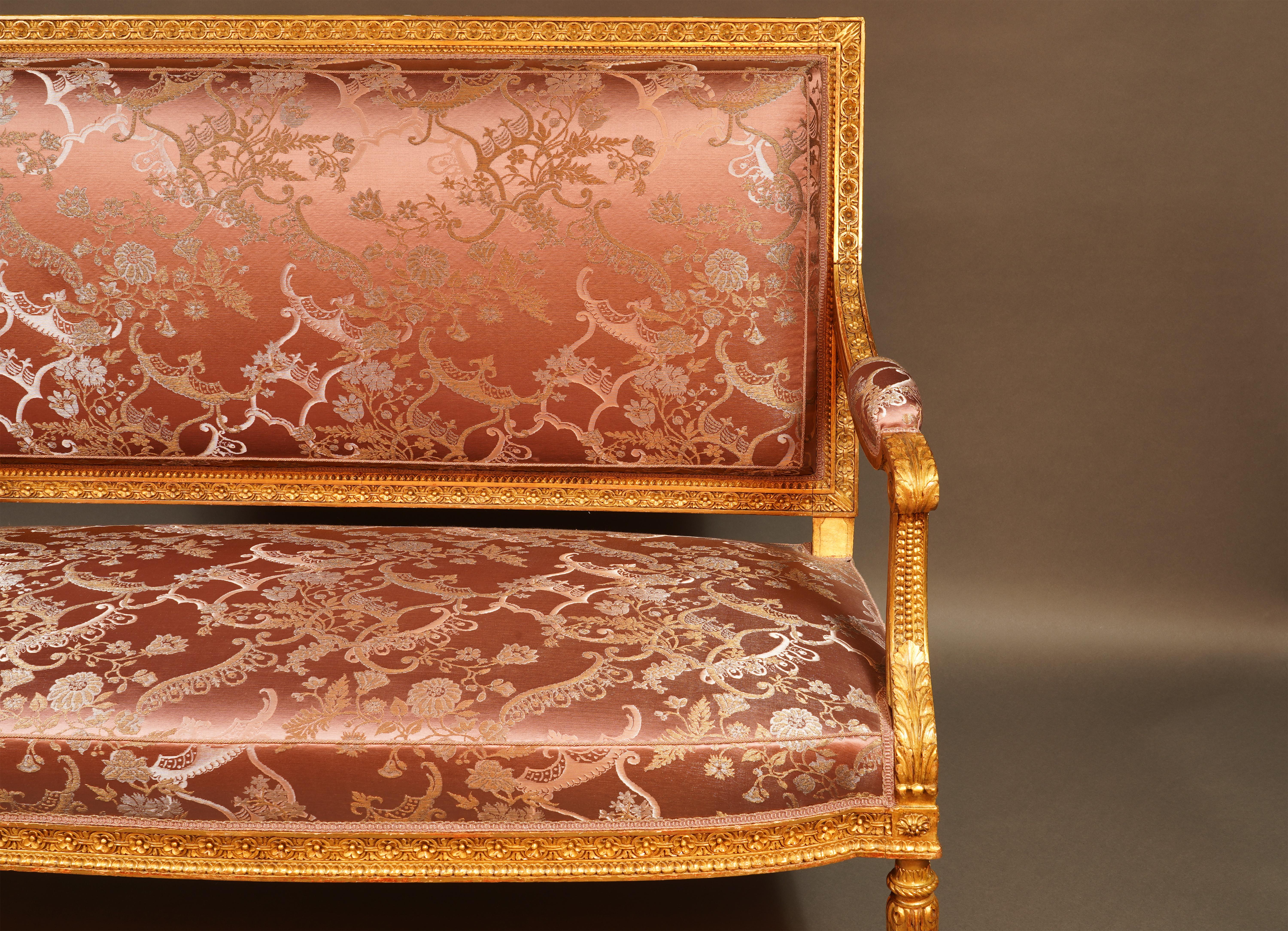 Giltwood-Sofa im Stil Louis XVI nach einem Modell von G. Jacob, Frankreich, CIRCA 1880 (Seide) im Angebot