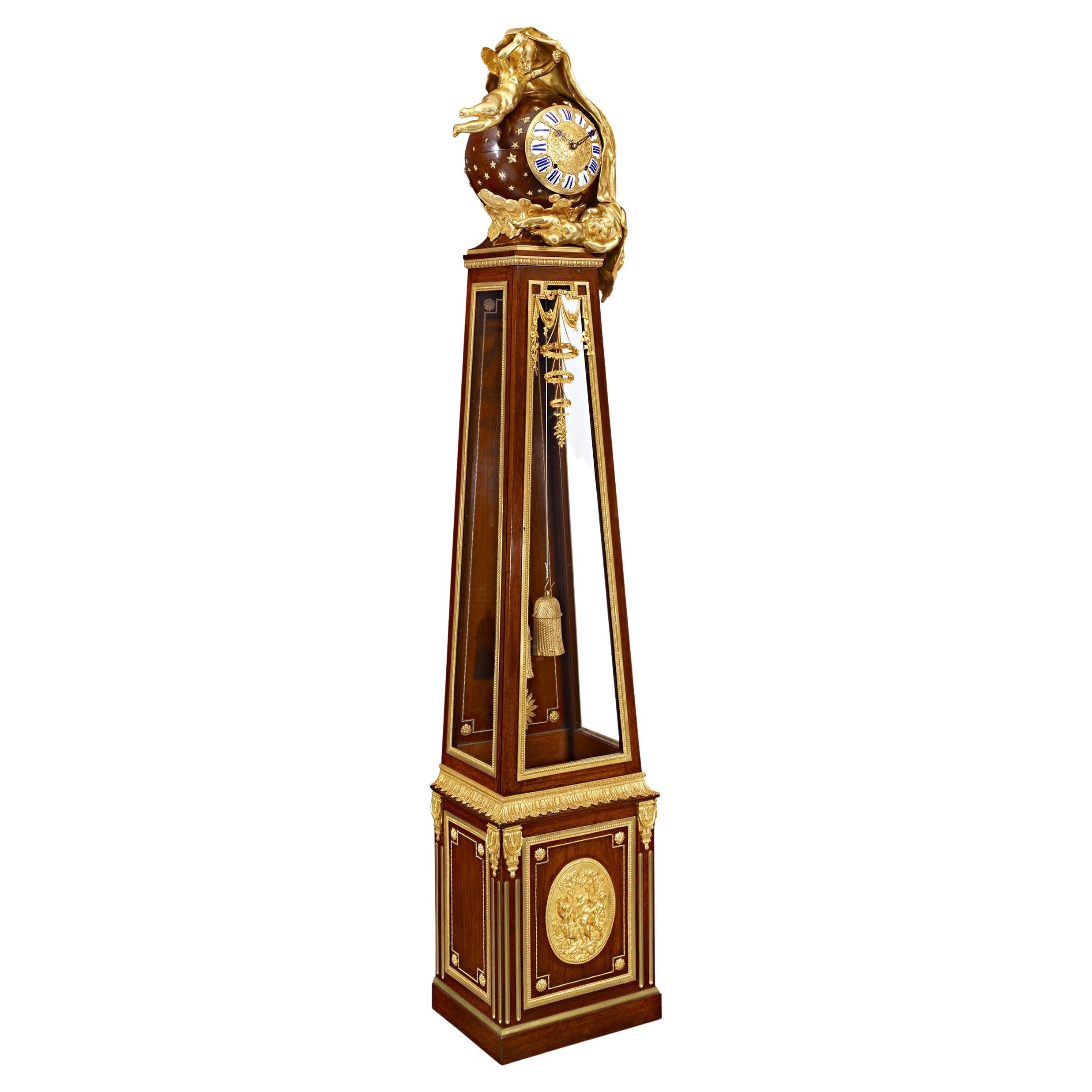Horloge régulateur grand modèle de style Louis XVI en vente