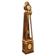 Horloge régulateur grand modèle de style Louis XVI