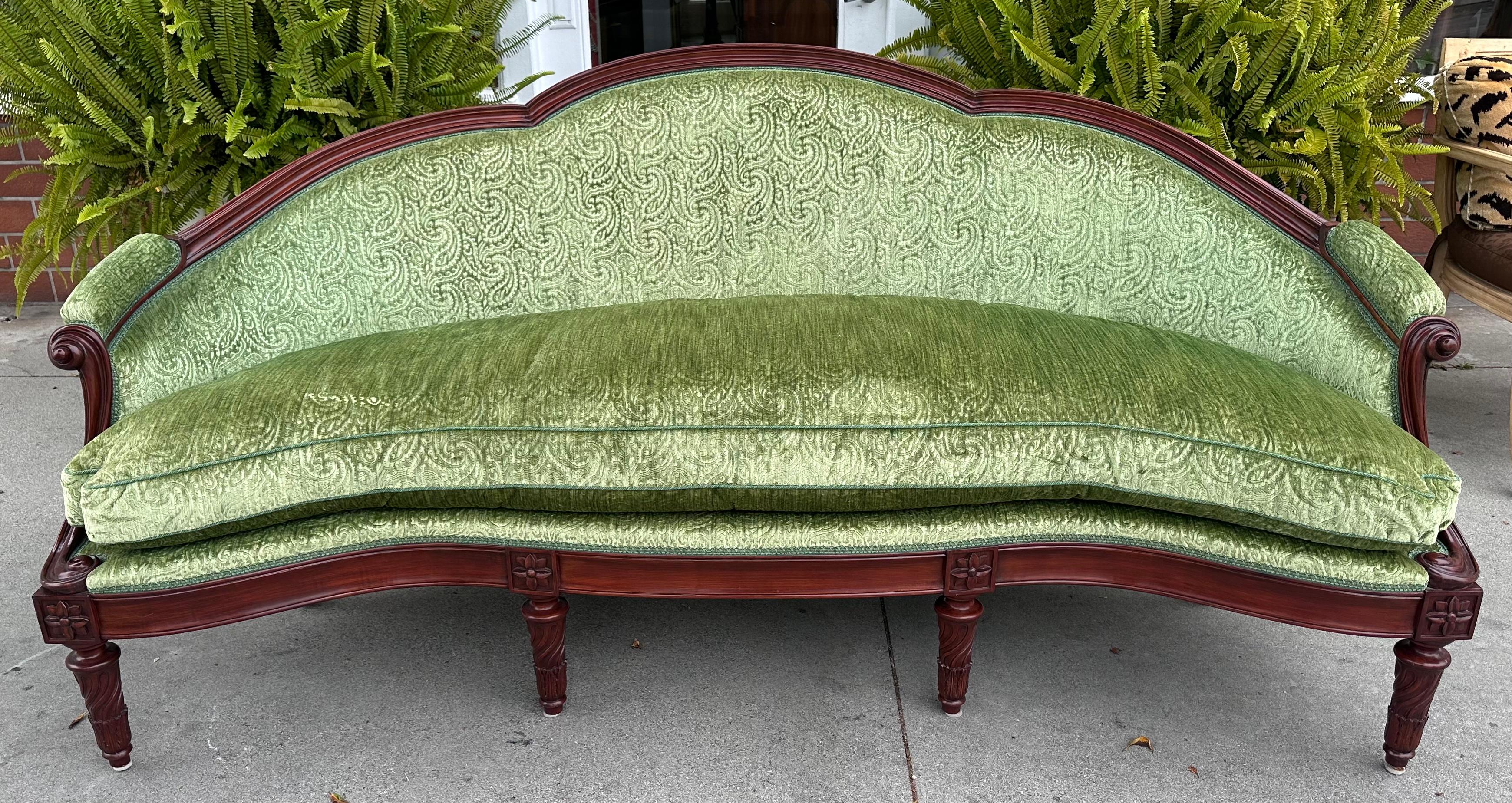 Sofá Settee Canapé de Terciopelo Verde Recortado Estilo Luis XVI en venta 3
