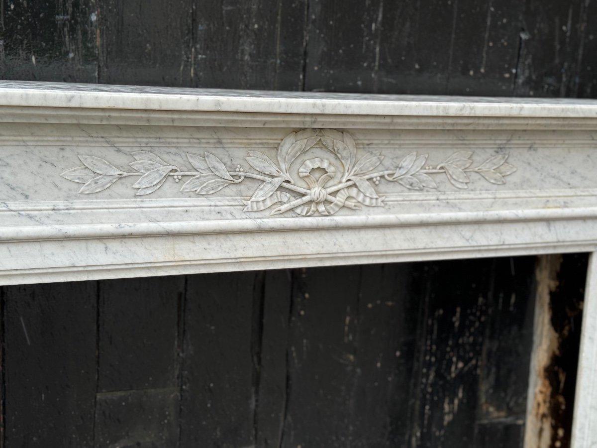 Louis XVI Style Half Moon Fireplace In White Carrara Marble Circa 1880 For Sale 4