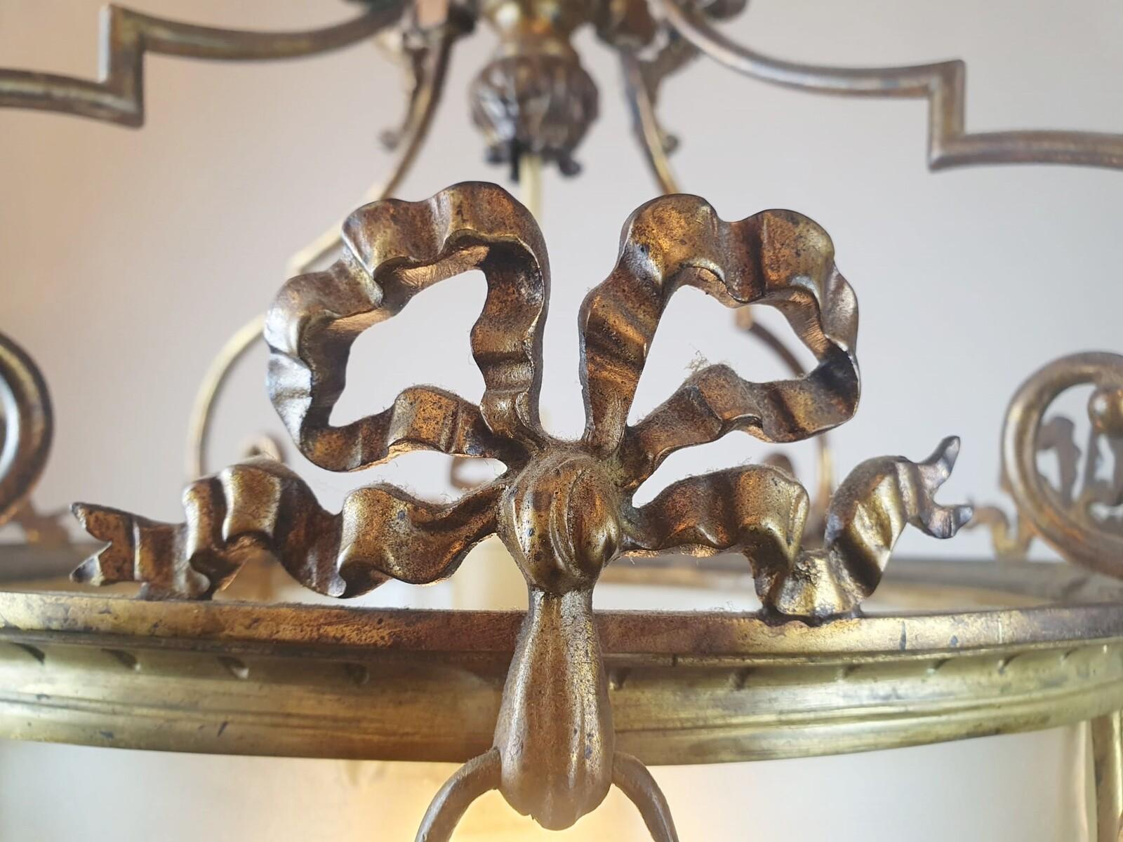 Louis XVI Style Hall Lantern In Bronze And Brass, 1900s In Good Condition For Sale In Brussels, BE