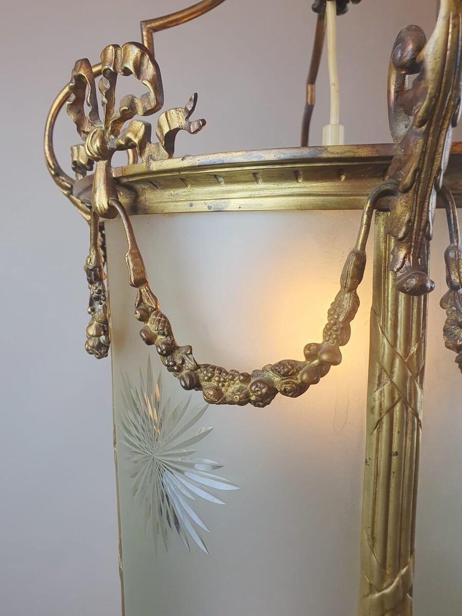 Early 20th Century Louis XVI Style Hall Lantern In Bronze And Brass, 1900s For Sale