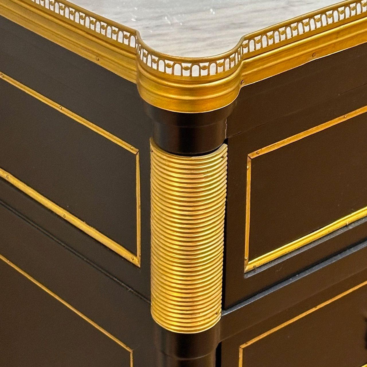 Kommoden im Stil Louis XVI., Hollywood Regency, Kommoden, schwarz lackiertes Holz, Bronze, Marmor im Angebot 6