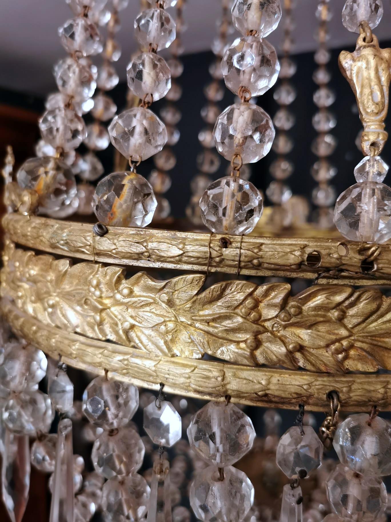 Lustre de style Louis XVI en forme de ballon d'aviation, en cristal au plomb et laiton doré en vente 3
