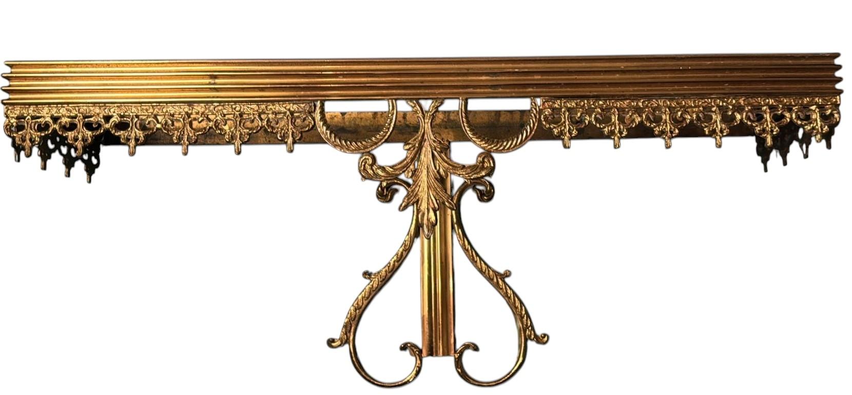 Louis XVI Style Italian Wall-Mounted Console in with Marble Top In Good Condition For Sale In Prato, Tuscany