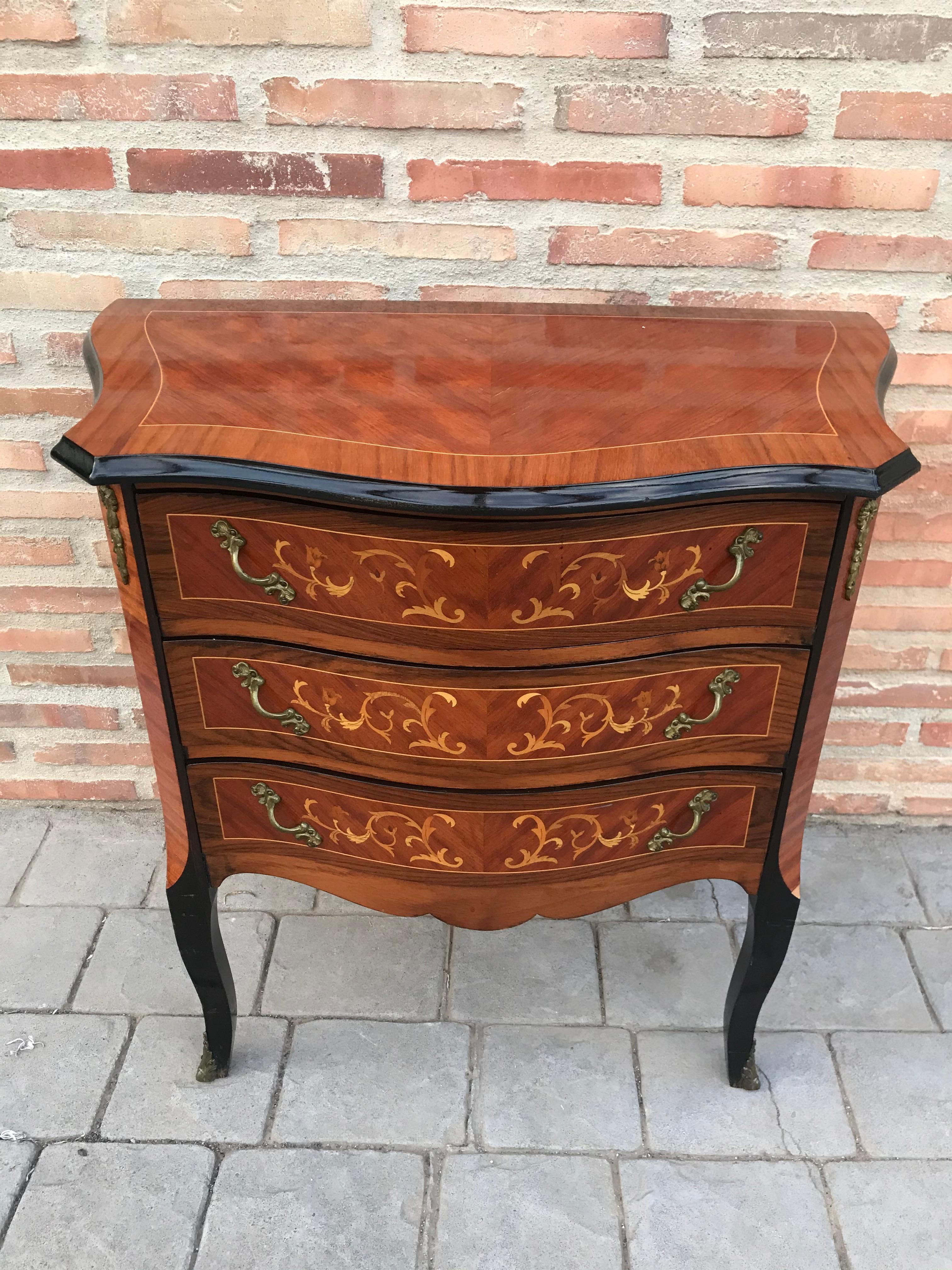 Louis XVI Style Kingwood and Marquetry Commode with Mirror For Sale 1