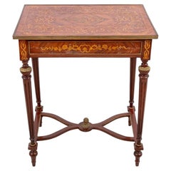 Mesa auxiliar de madera de rey y marquetería estilo Luis XVI