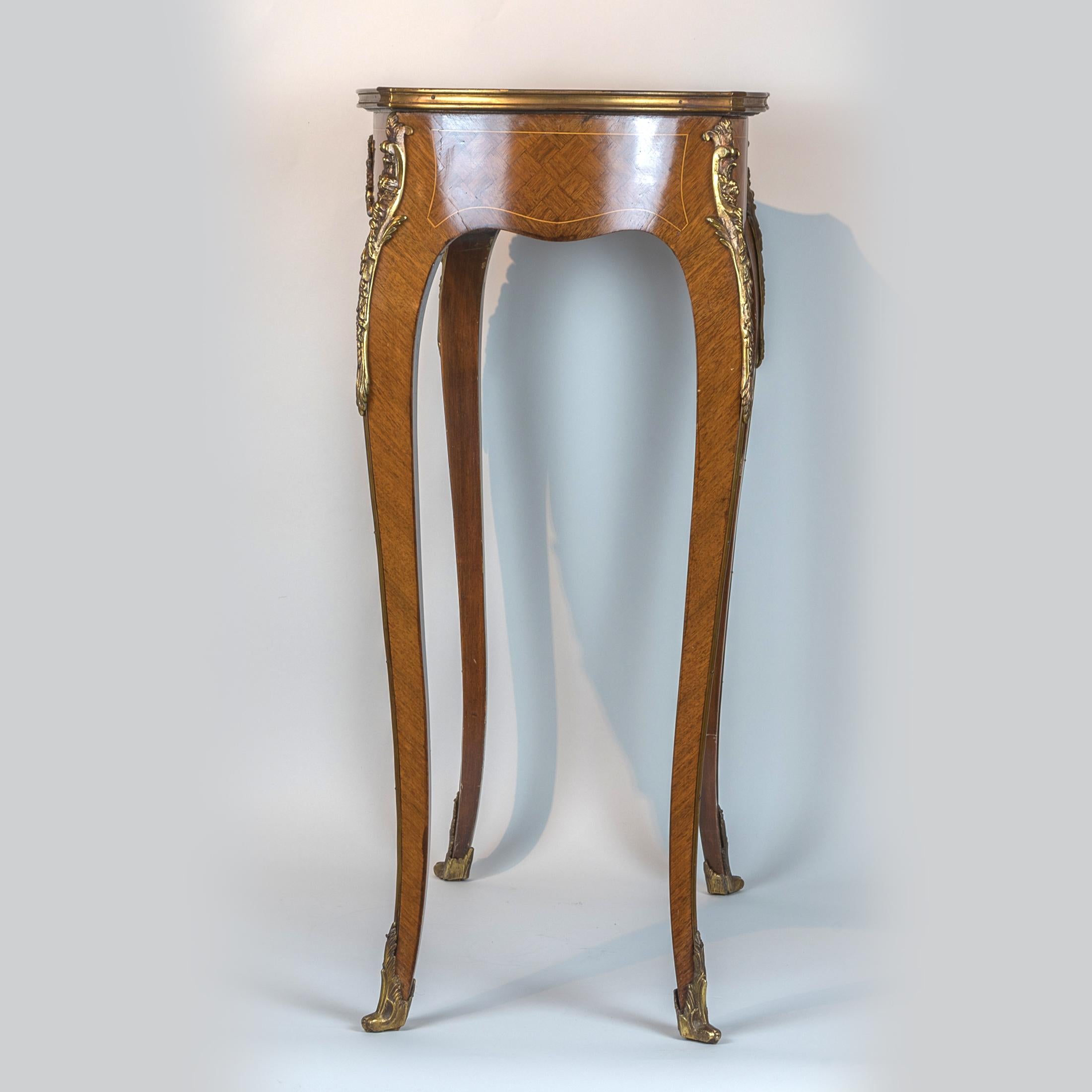 French Louis XVI-Style Kingwood Kidney-Shaped Side Table For Sale