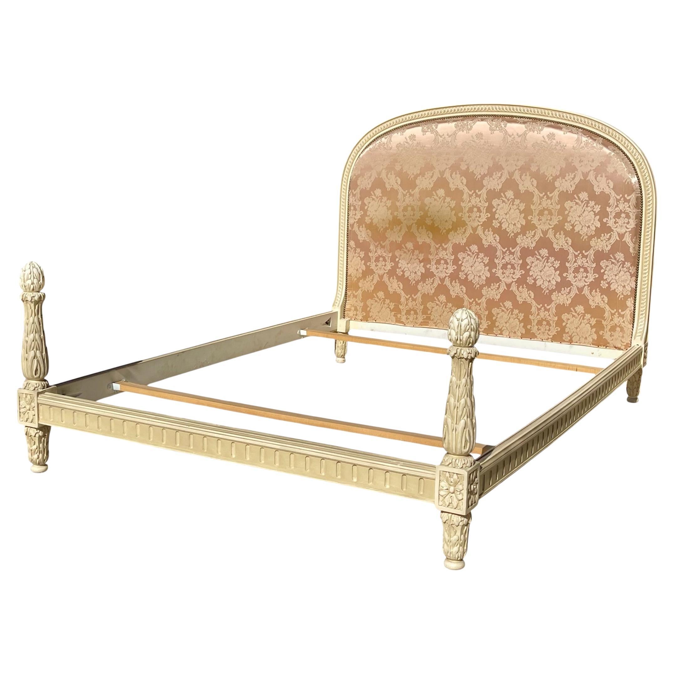 Lit laqué de style Louis XVI, XIXème siècle en vente