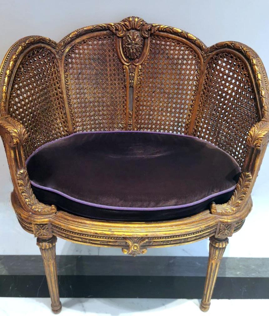 Großer französischer Stuhl im Louis-XVI.-Stil Wiener Strohsitz und Rückenlehne. (Französisch) im Angebot