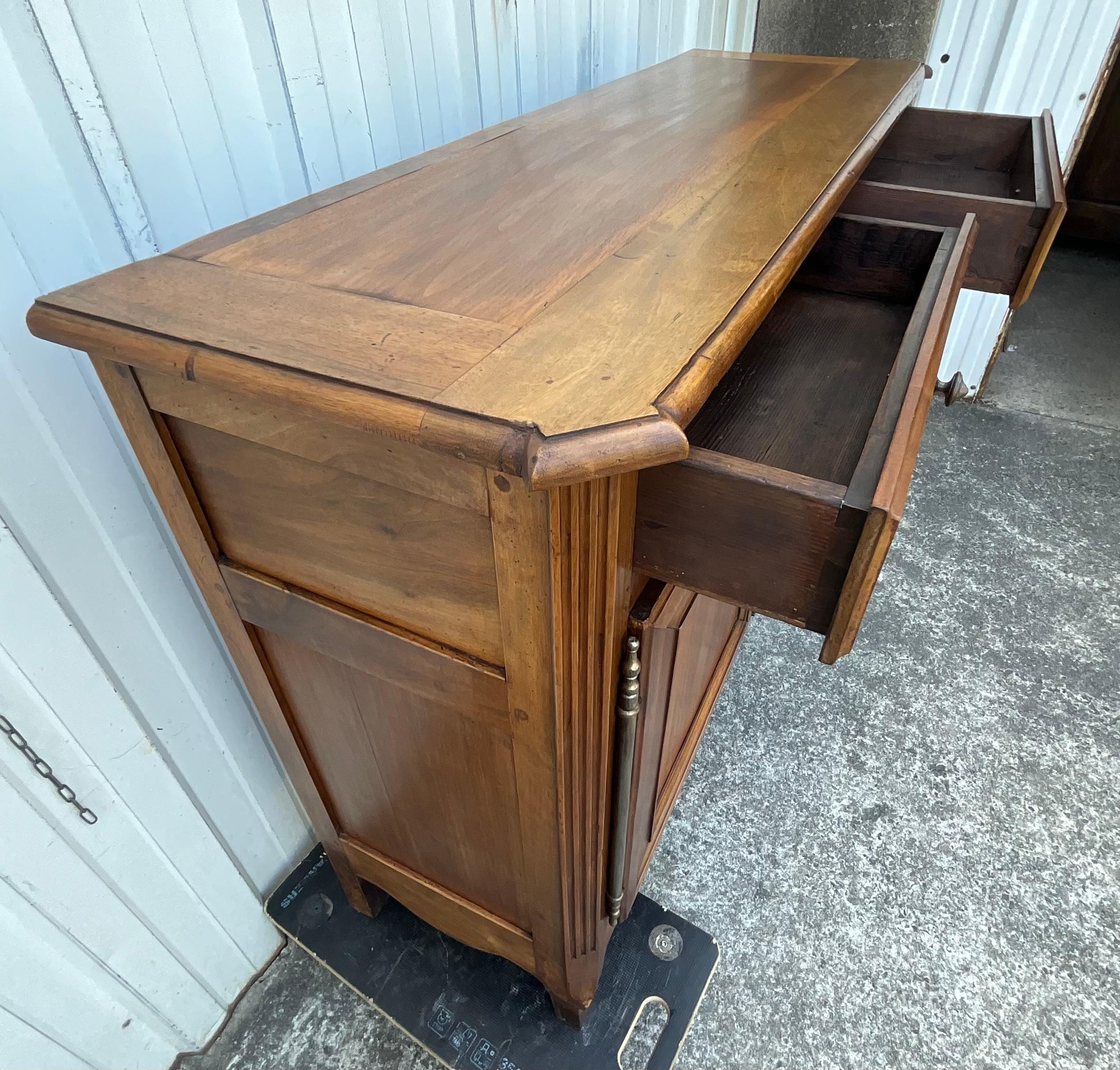 Louis XVI Style Low Sideboard In Solid Walnut, 19th Century in vendita 6