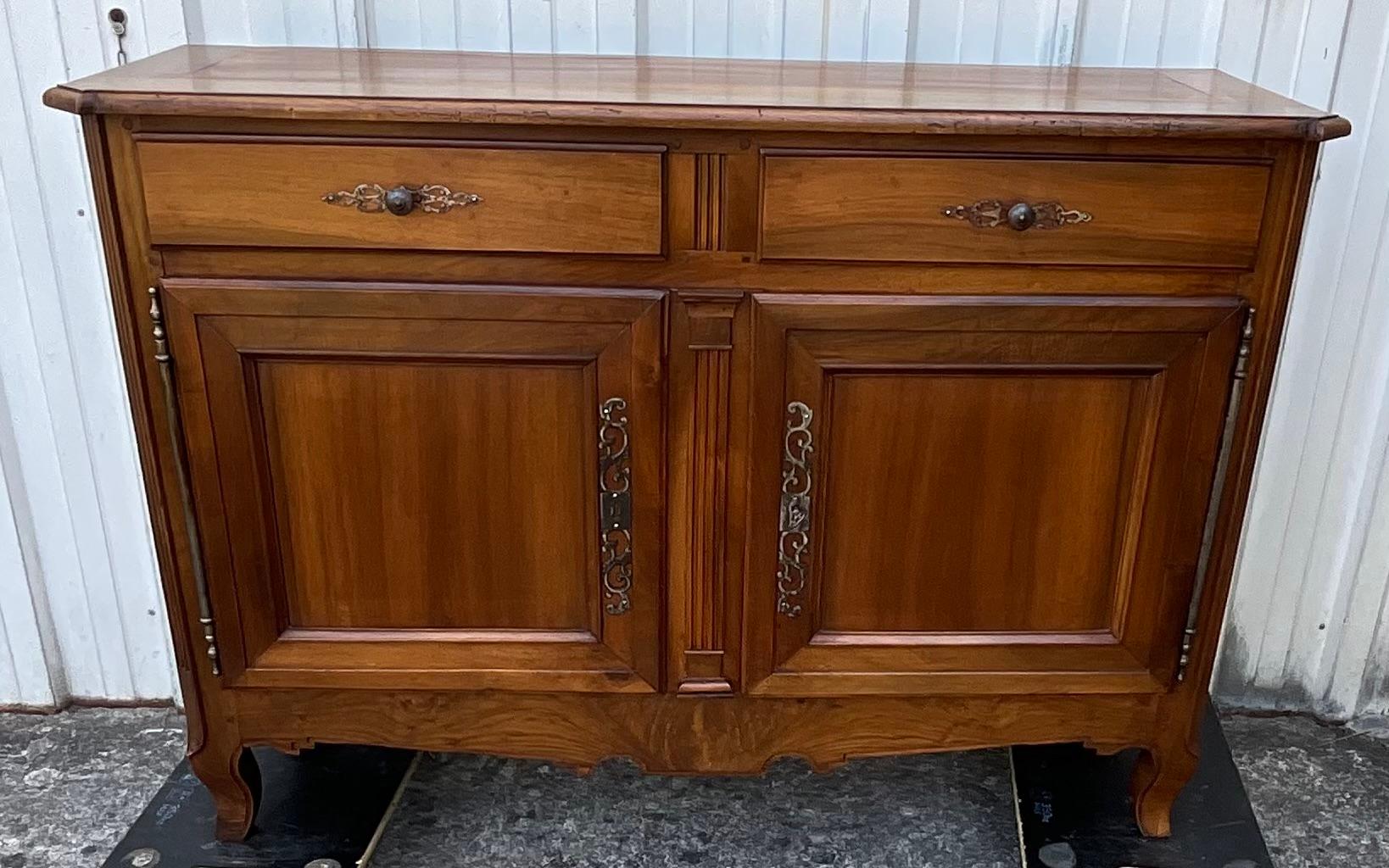 Louis XVI Style Low Sideboard In Solid Walnut, 19th Century in vendita 10