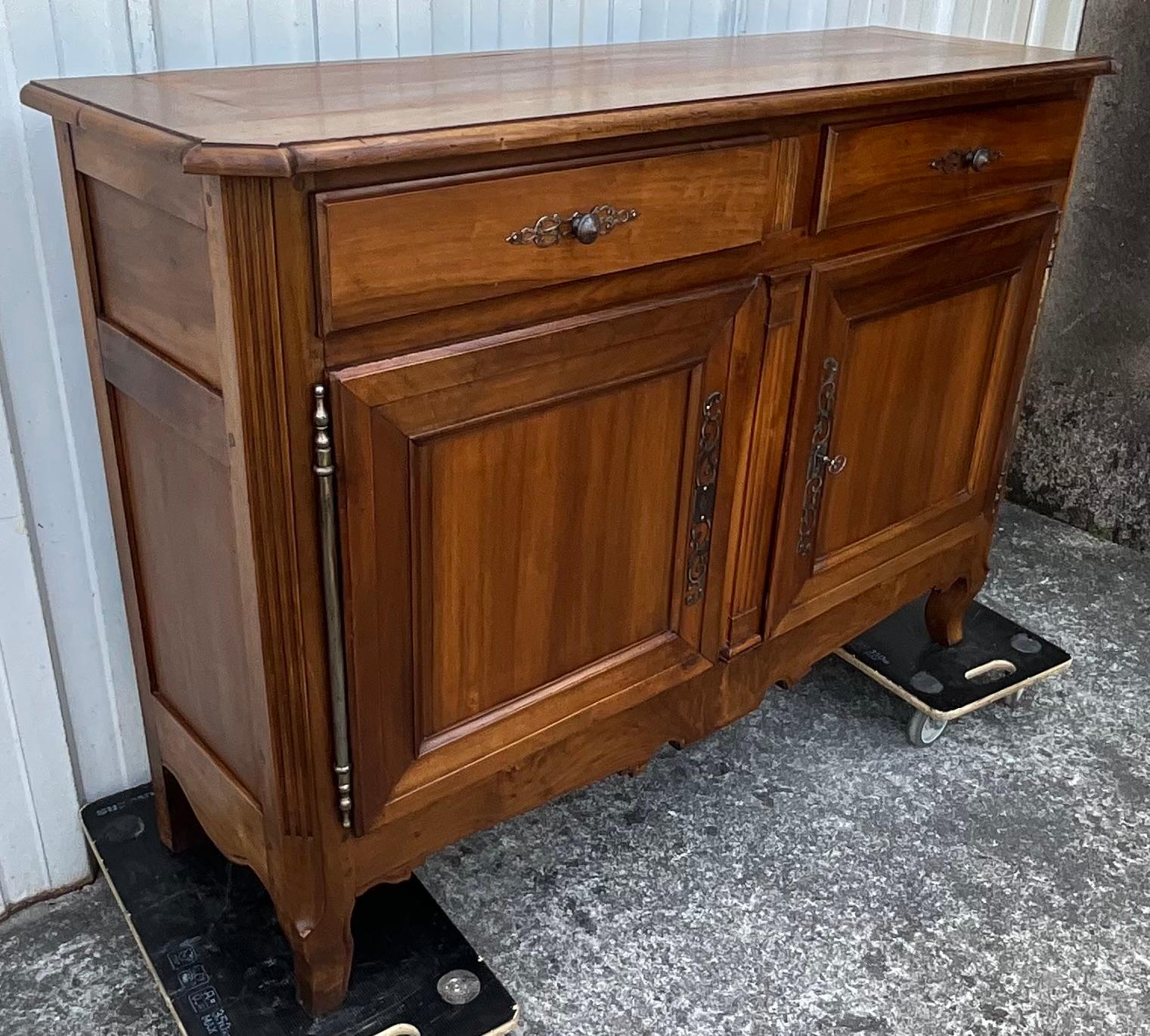 Louis XVI Style Low Sideboard In Solid Walnut, 19th Century in vendita 11