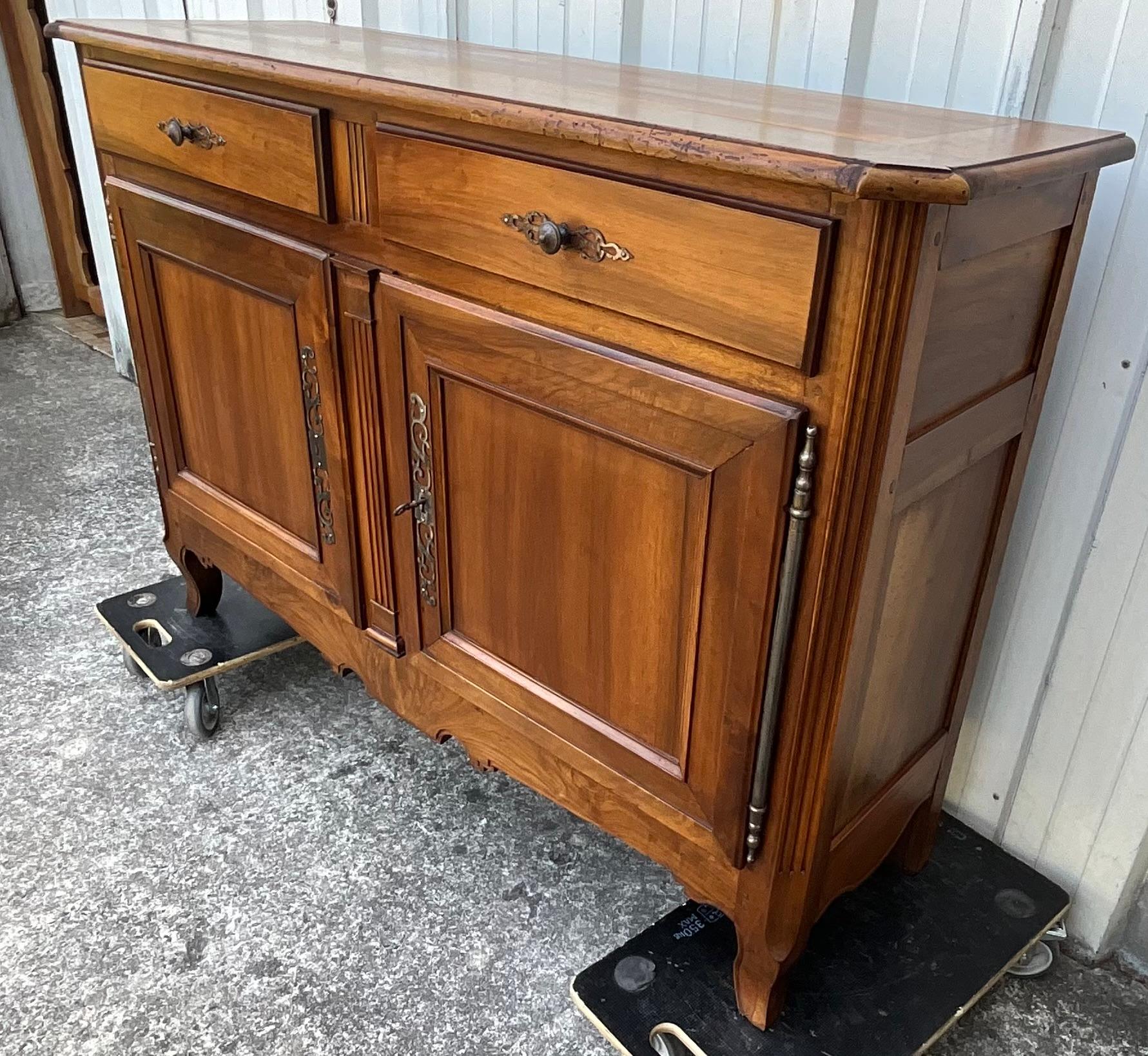 Louis XVI Style Low Sideboard In Solid Walnut, 19th Century in vendita 12