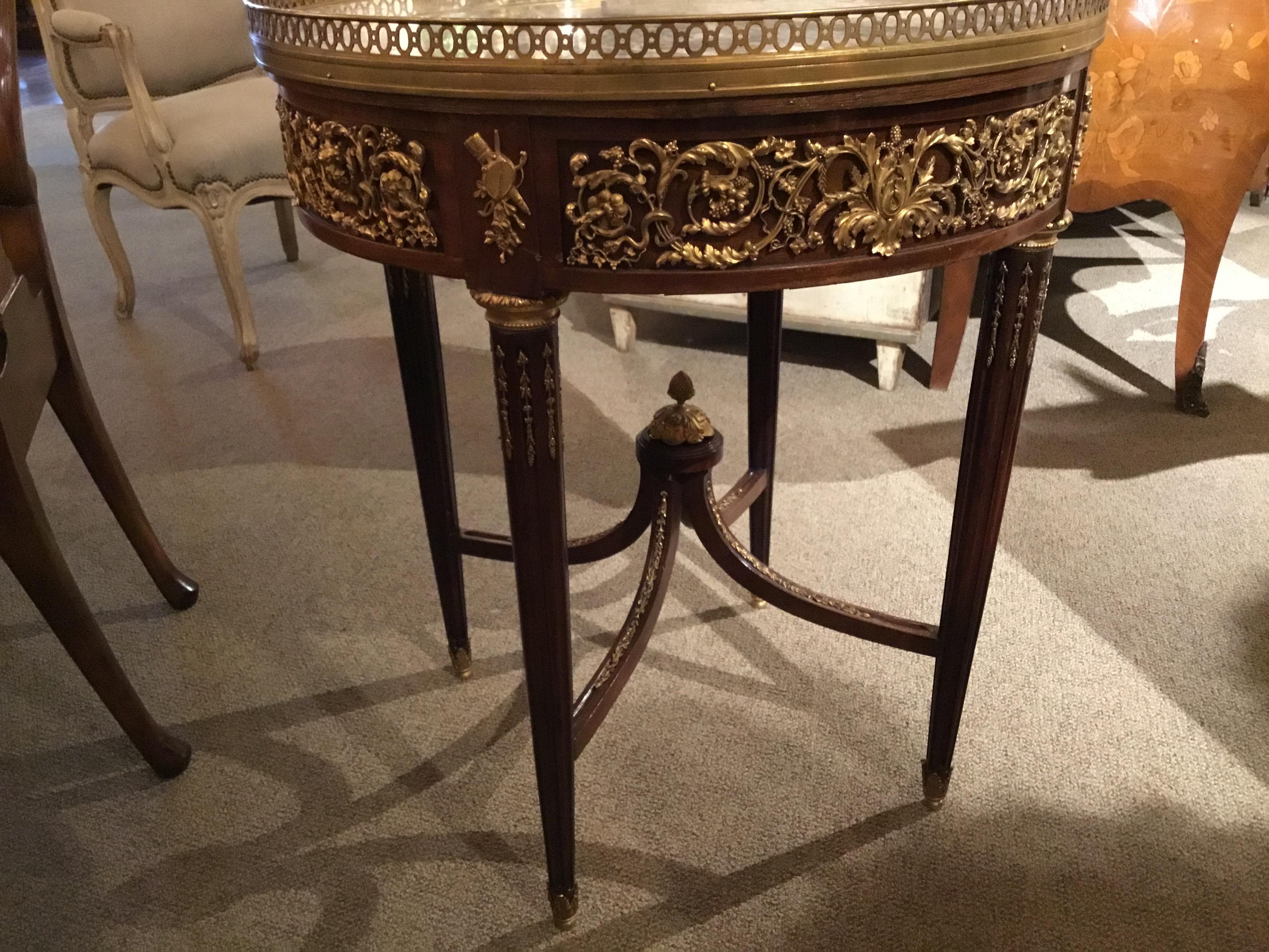 Louis XVI-Style Mahogany and Marble-Top Center Table, Ormolu Gilt Bronze Mounts In Good Condition In Houston, TX